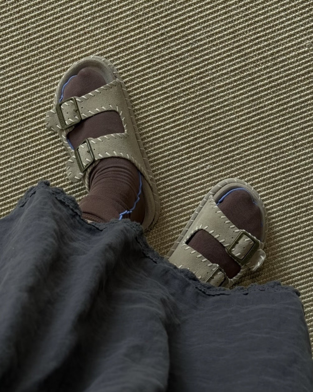 【現貨】Cool Chap 撞色 縫線 麂皮 一字 拖鞋