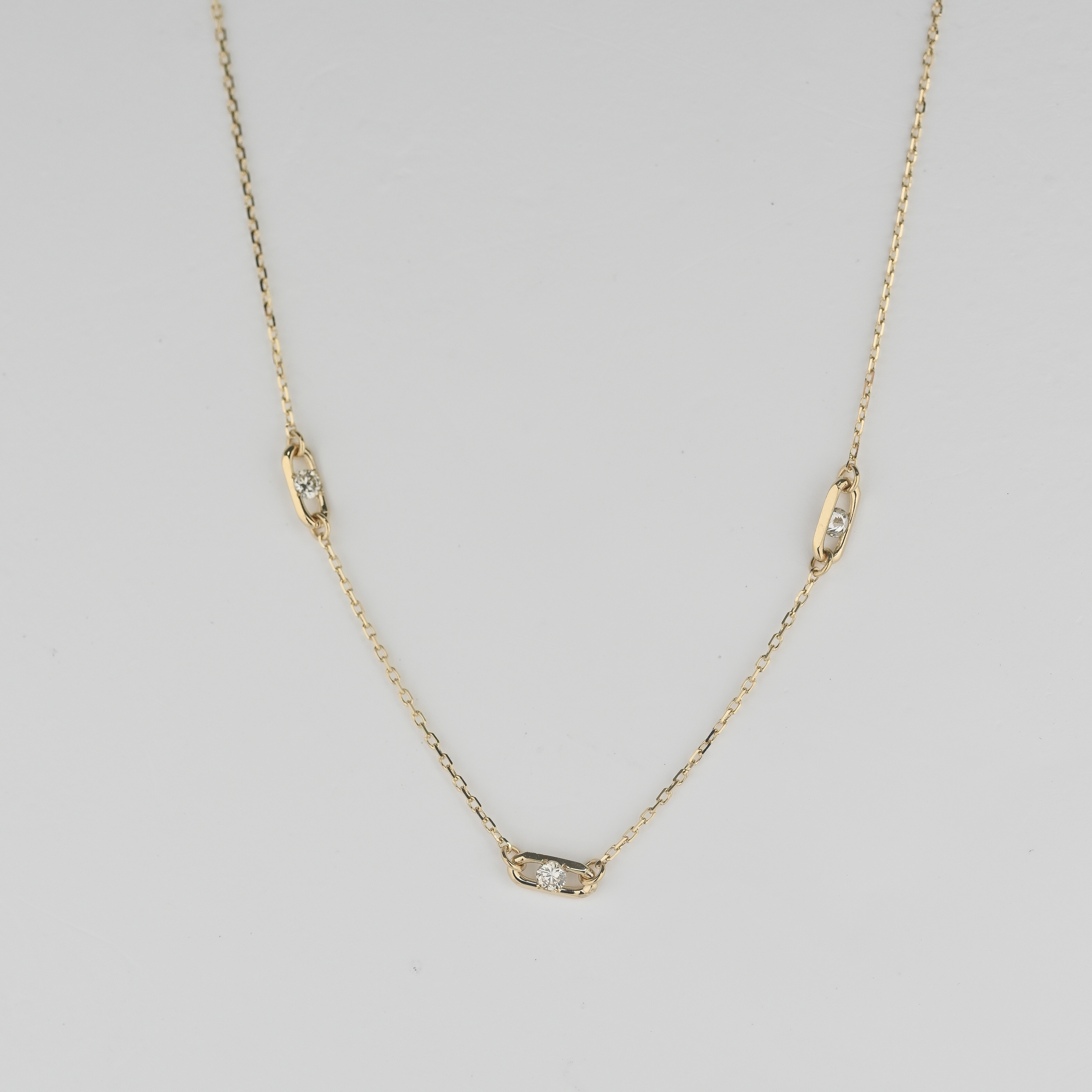 18K Yellow Gold Three Diamond Necklace