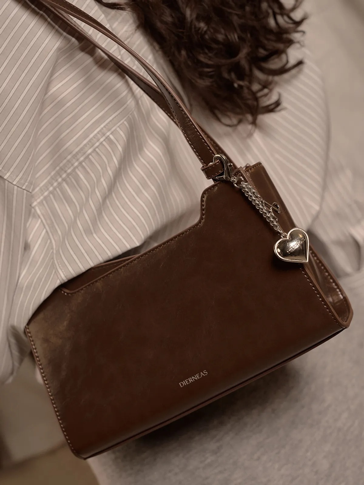 DIERNEAS ESSENCE SAC