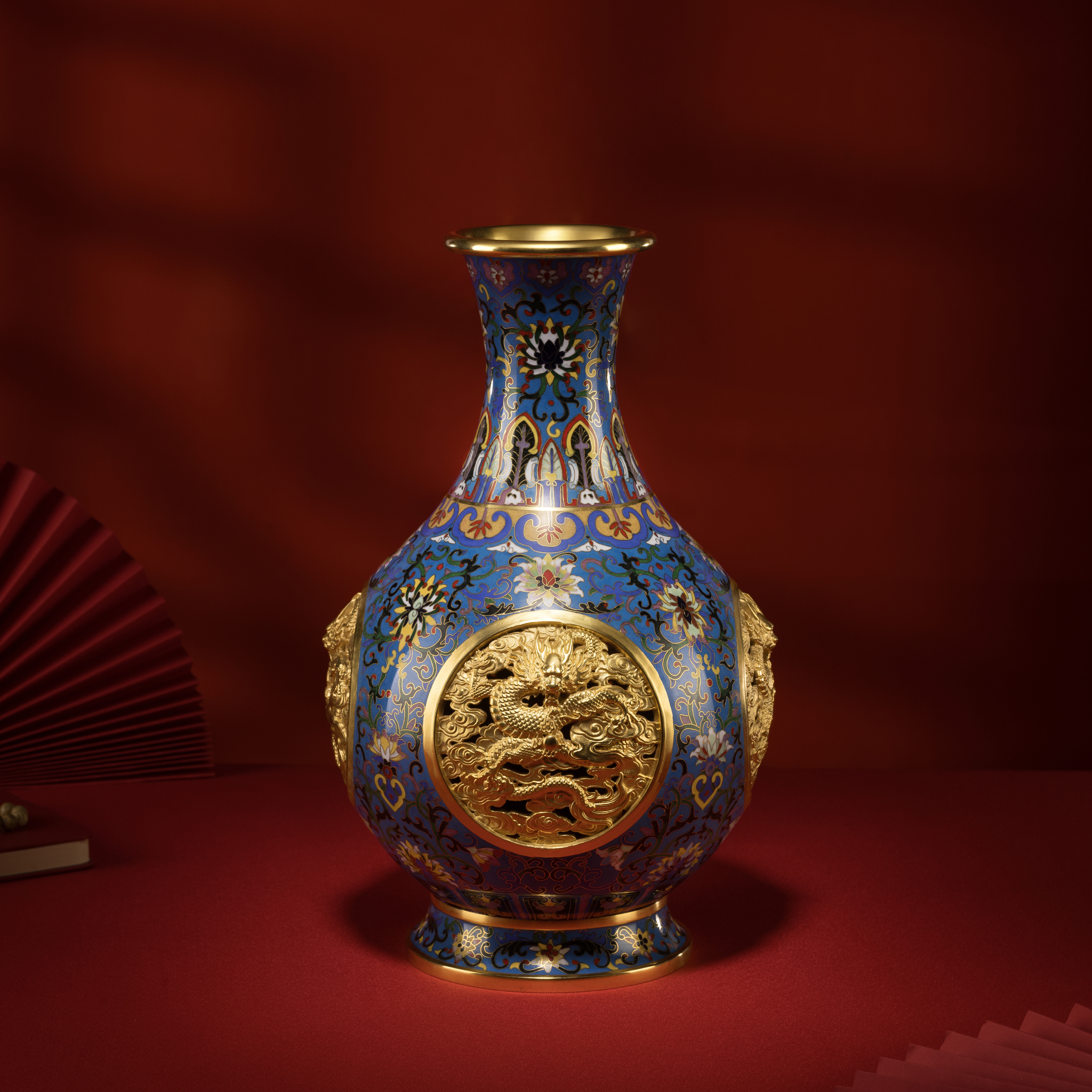 景泰藍雲龍紋轉心瓶