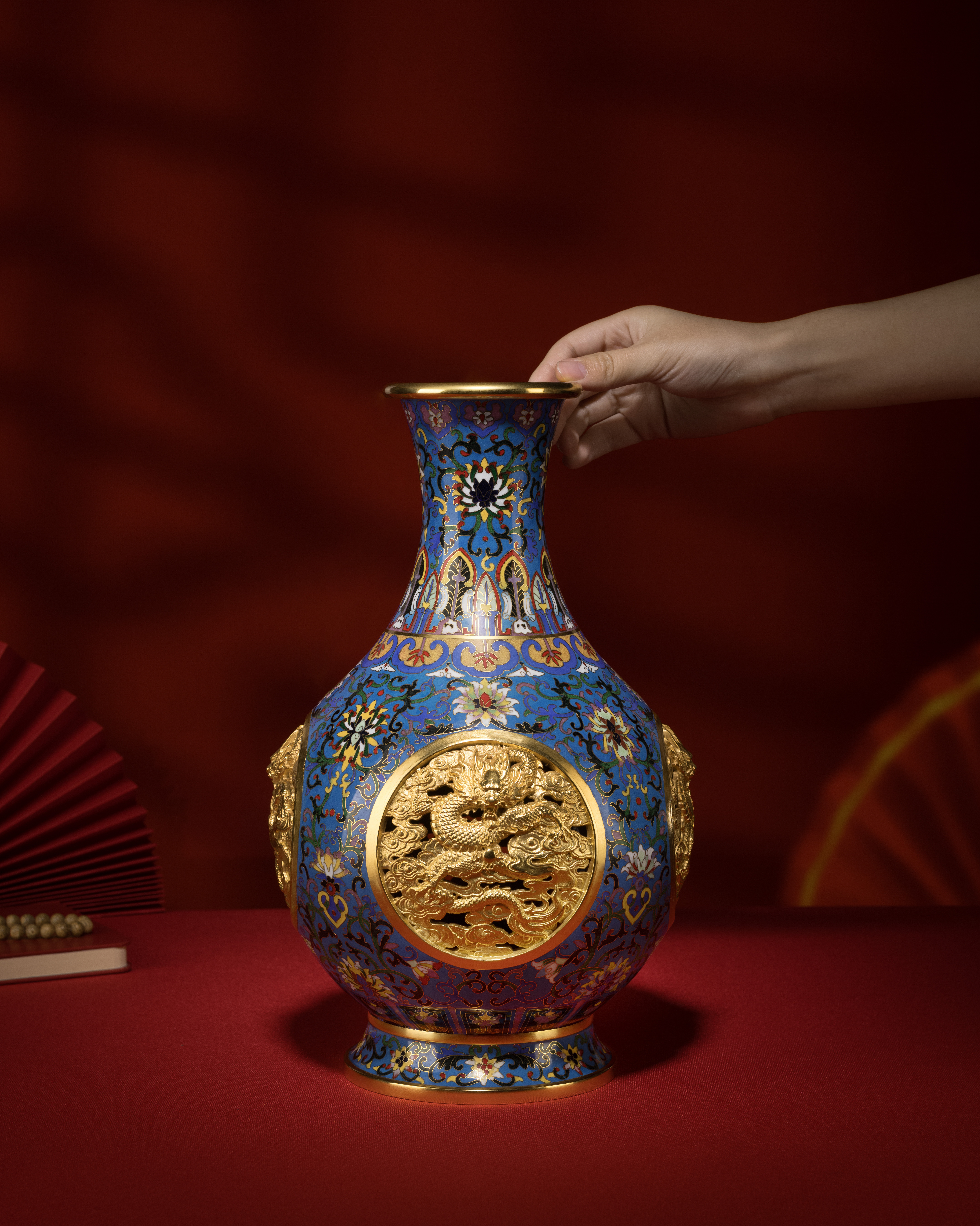 景泰藍雲龍紋轉心瓶