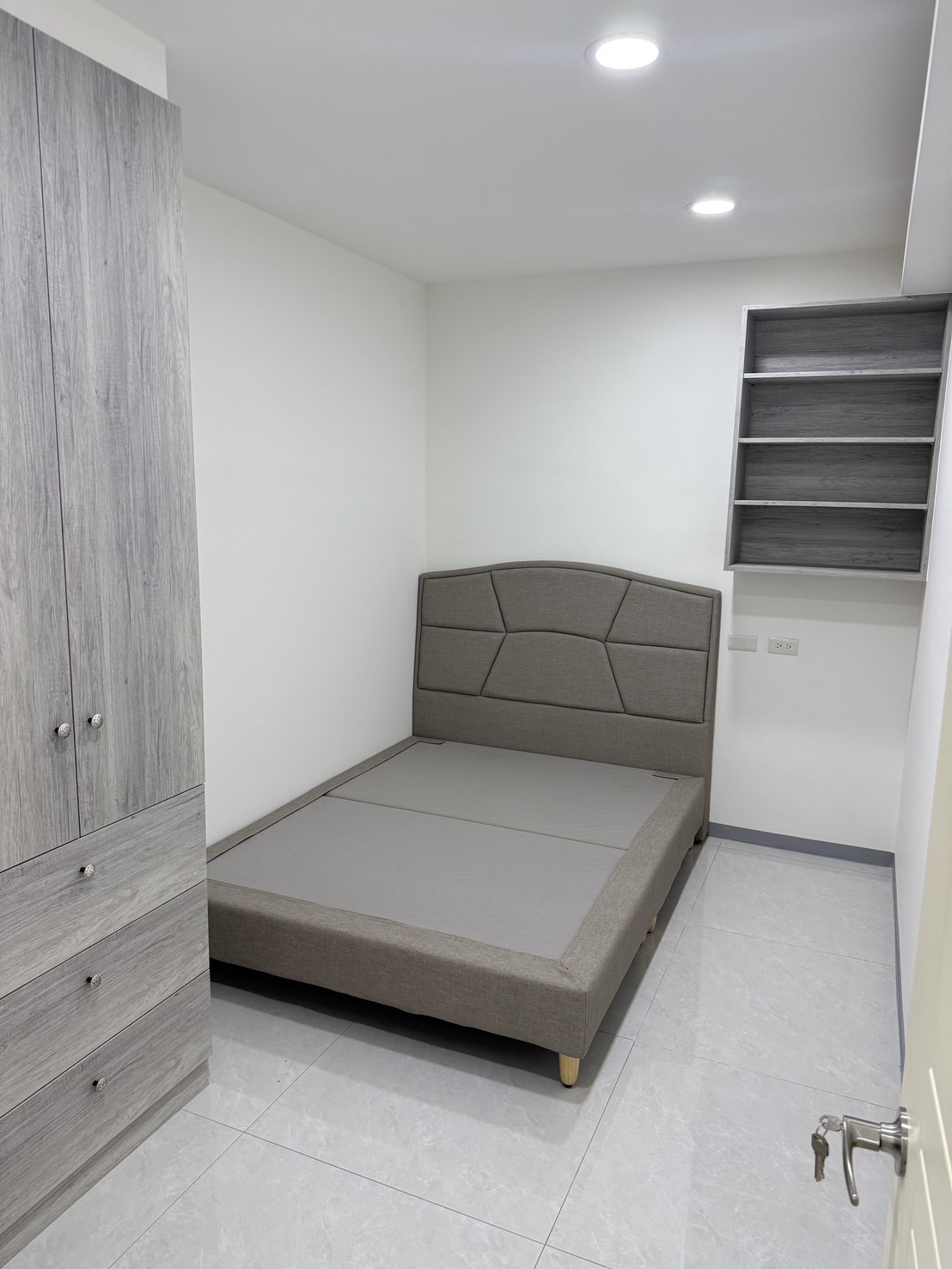 起家 B15型 床架組