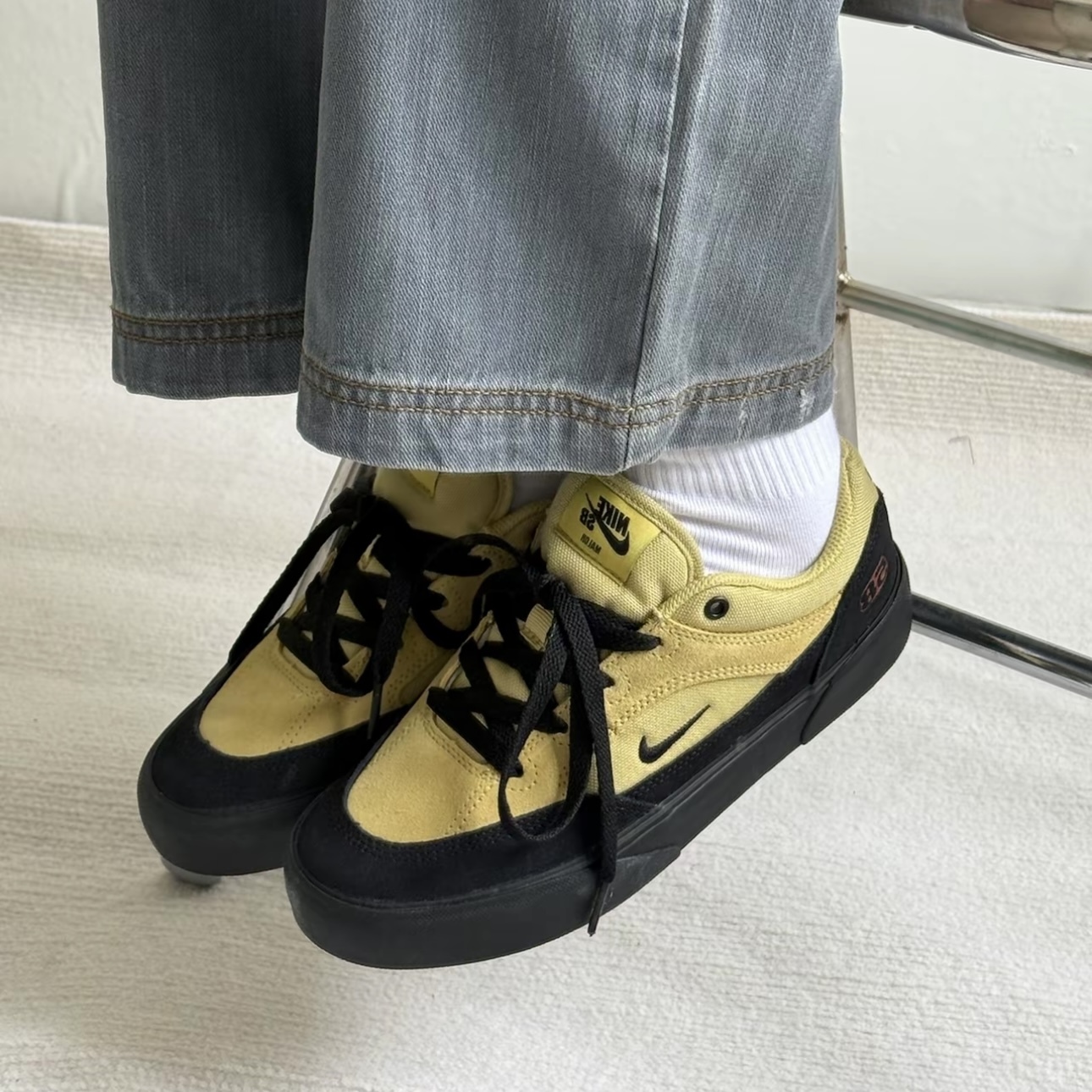 NIKE SB MALOR TE 黑黃 板鞋 滑板鞋 麂皮 休閒 男款 HF3066-700