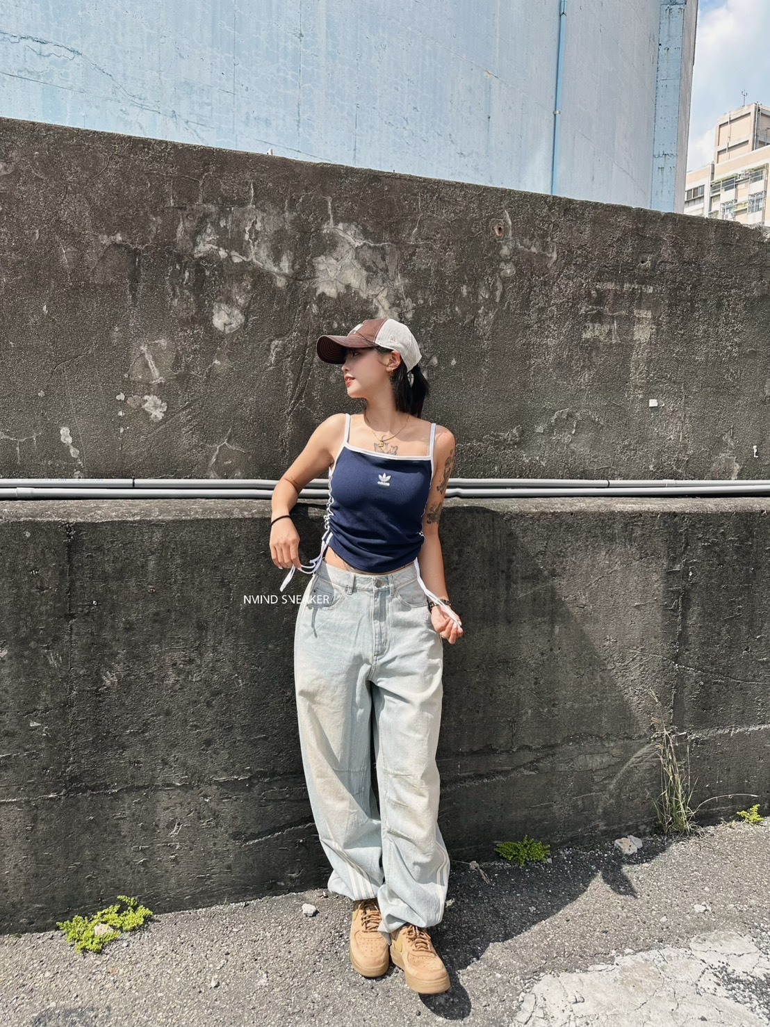 ADIDAS 水洗牛仔彎刀褲