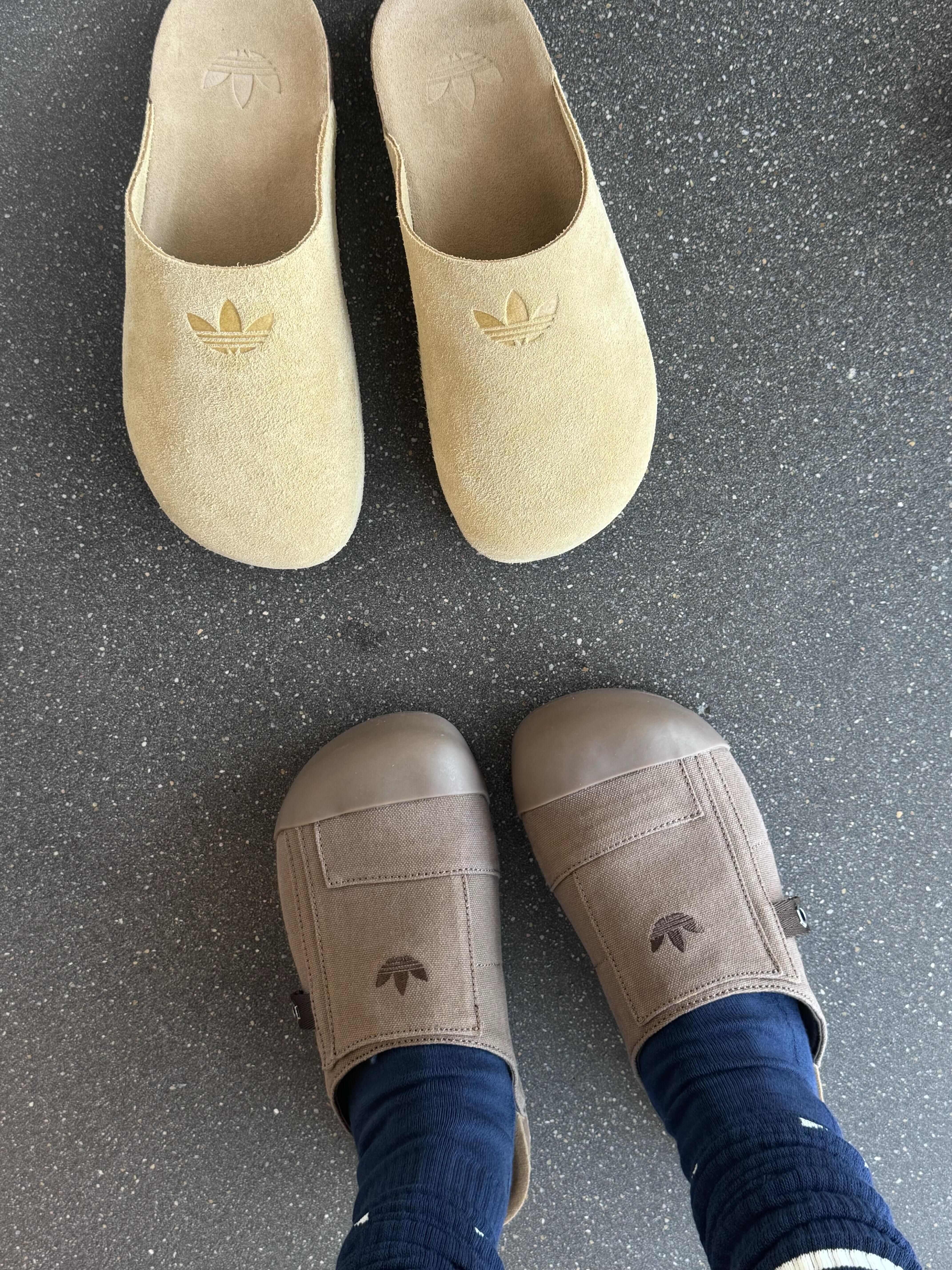 Adidas Originals Adimule 勃肯鞋 穆勒鞋 軟木底 涼拖鞋 懶人鞋 麂皮 黃棕色 深大地色 JR3587 JP9189/預購