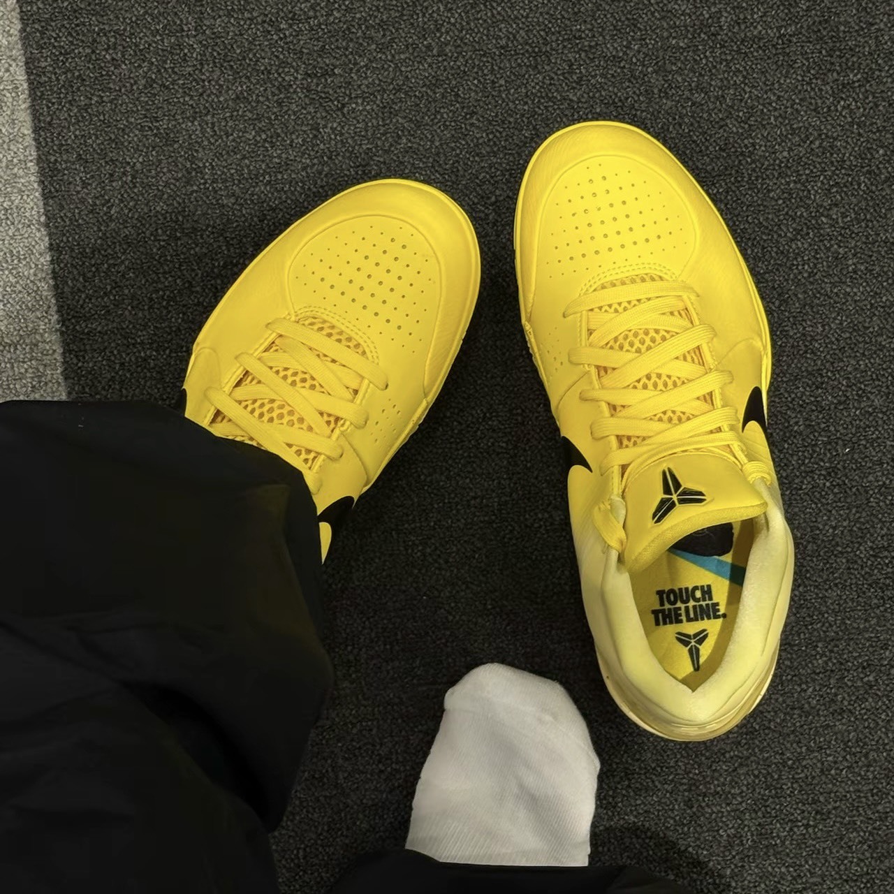 <快速出貨> Nike Kobe 4 Protro CHBL 大黃蜂 (IH0587-700)