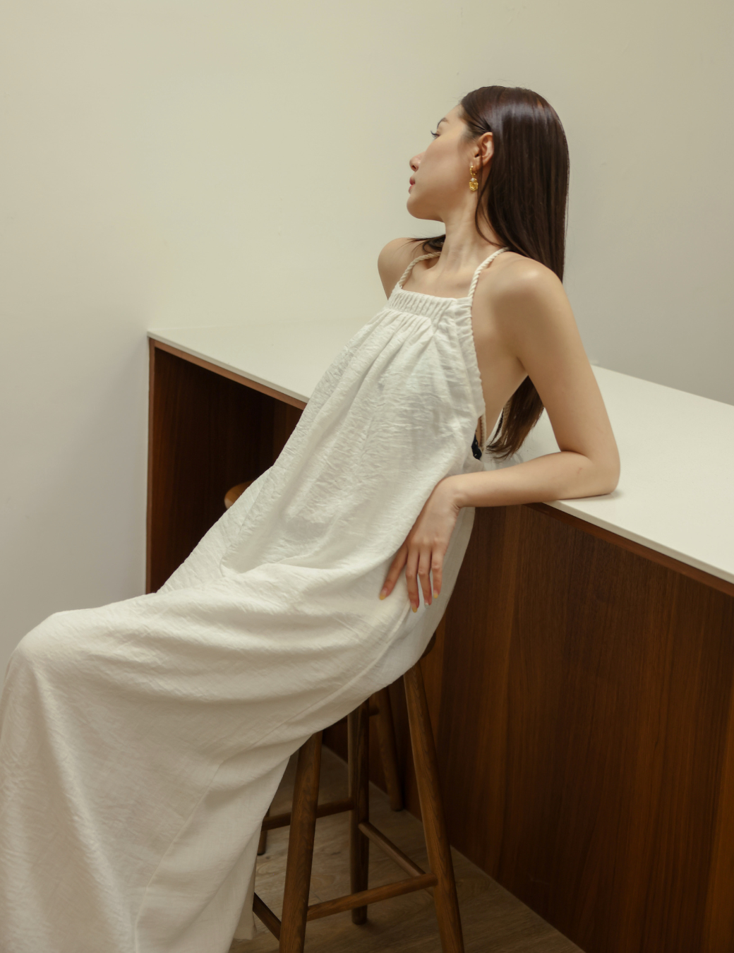 前打折棉麻美背洋裝（白色/4尺寸）