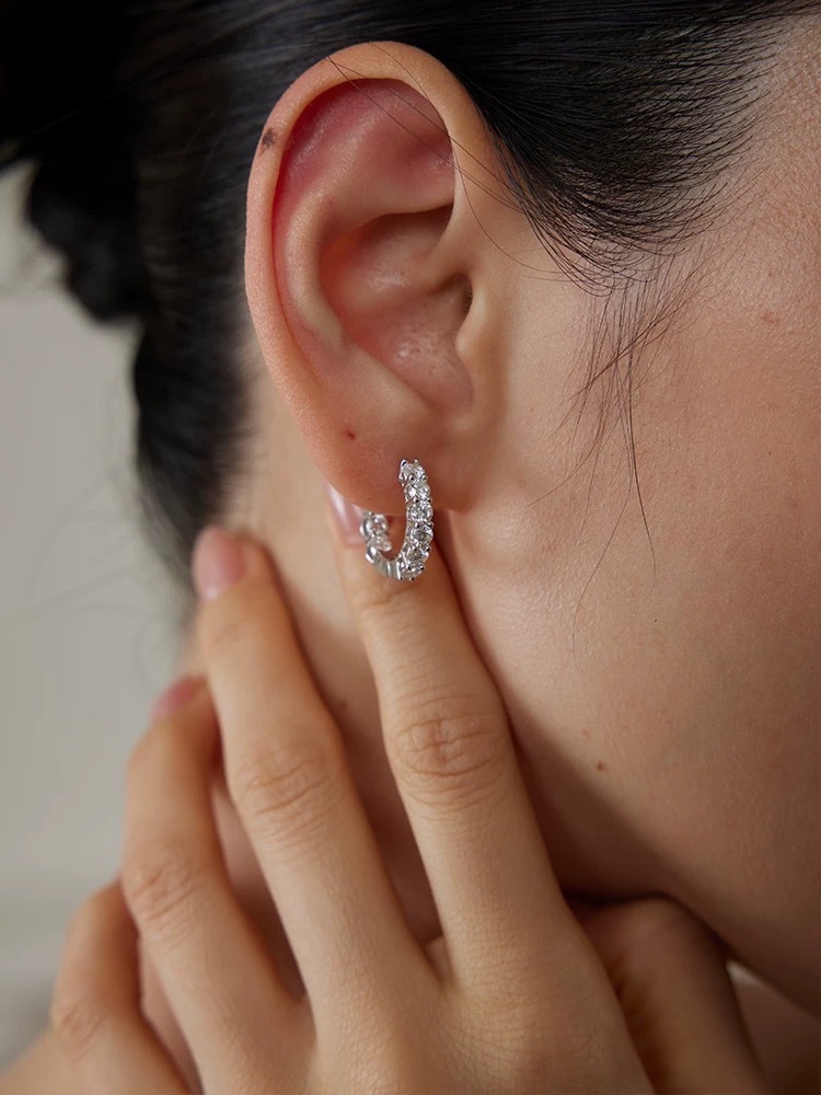 Calista moissanite earrings