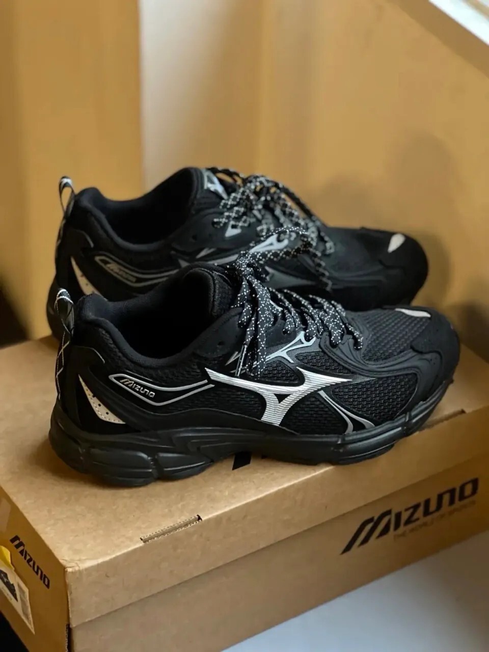 【逢甲FUZZY】美津濃 Mizuno Speed 10s 黑銀 復古 緩震 透氣 D1GH240605
