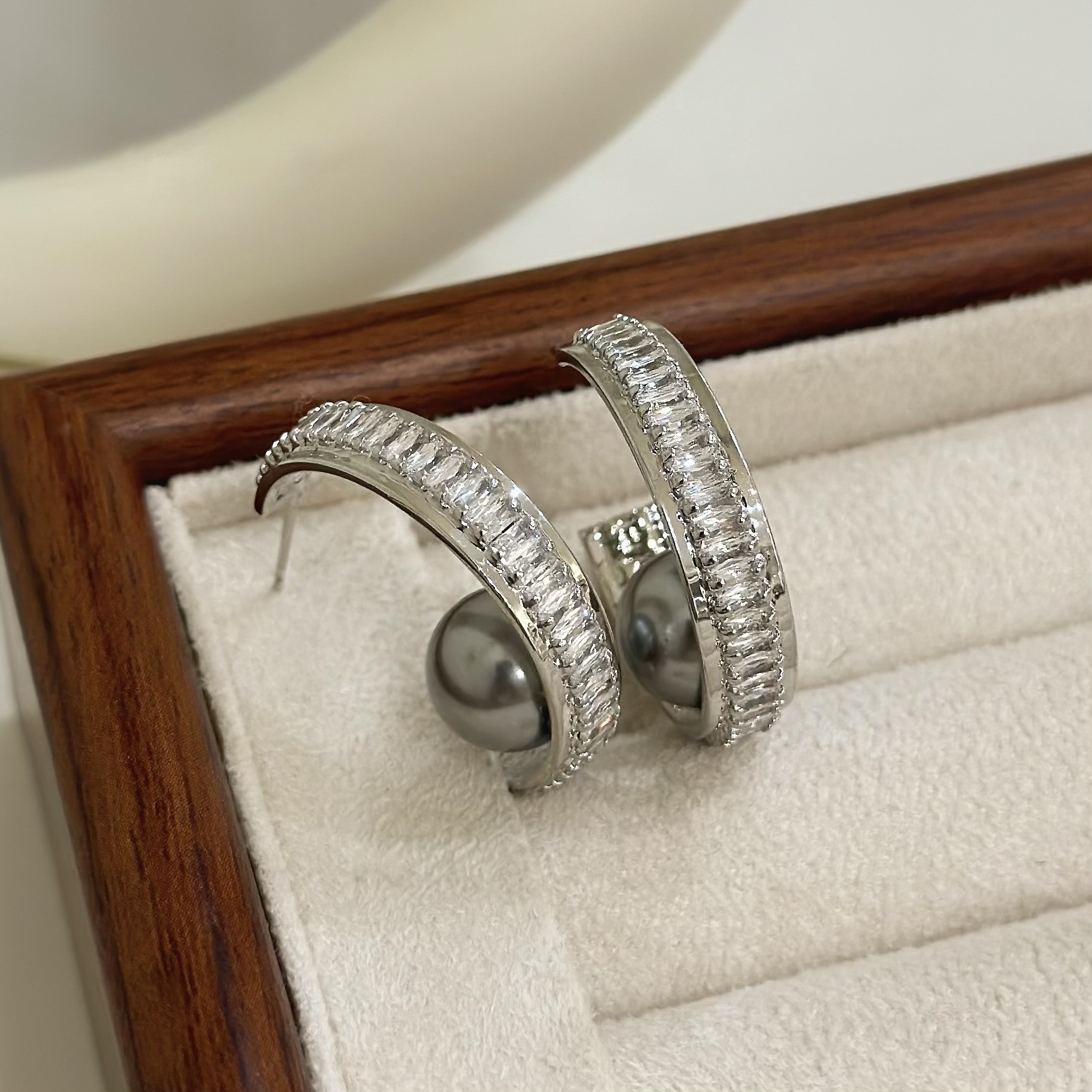 B448鋯石灰珍珠C字圈