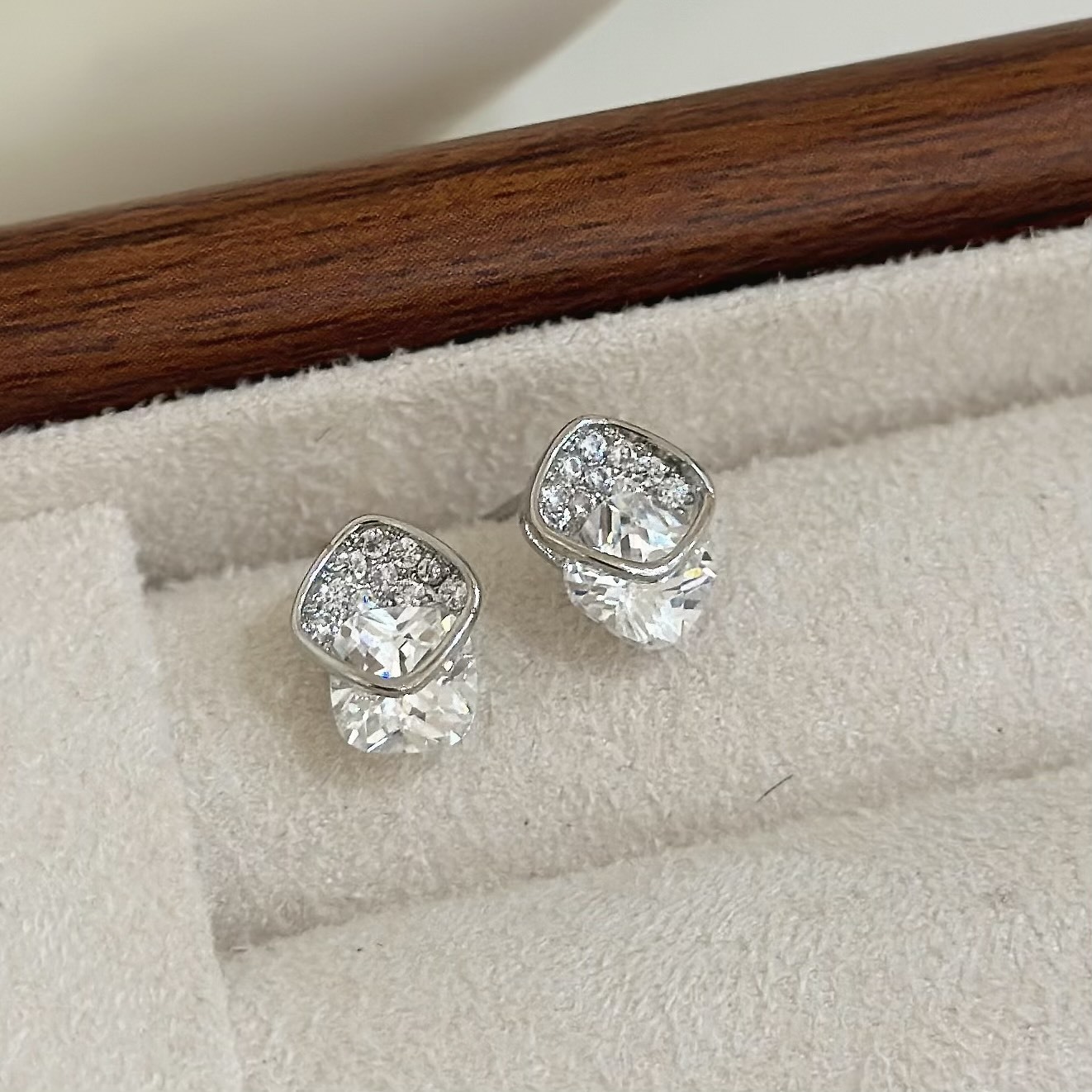 B455鋯石方塊夾鑽耳針