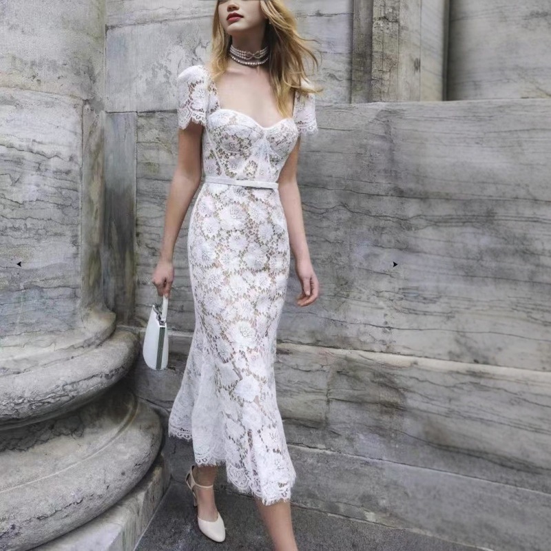 方領短袖水溶蕾絲 氣質長洋裝(藍/白)