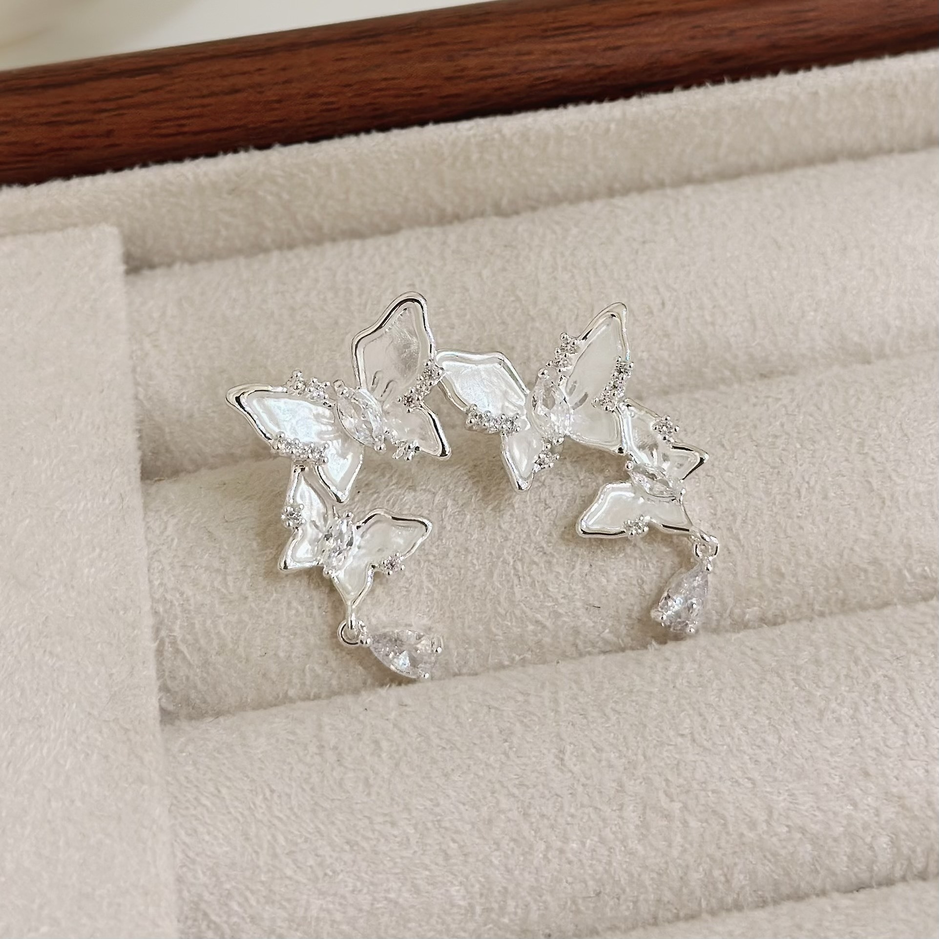 B470貝殼排鑽蝴蝶垂吊