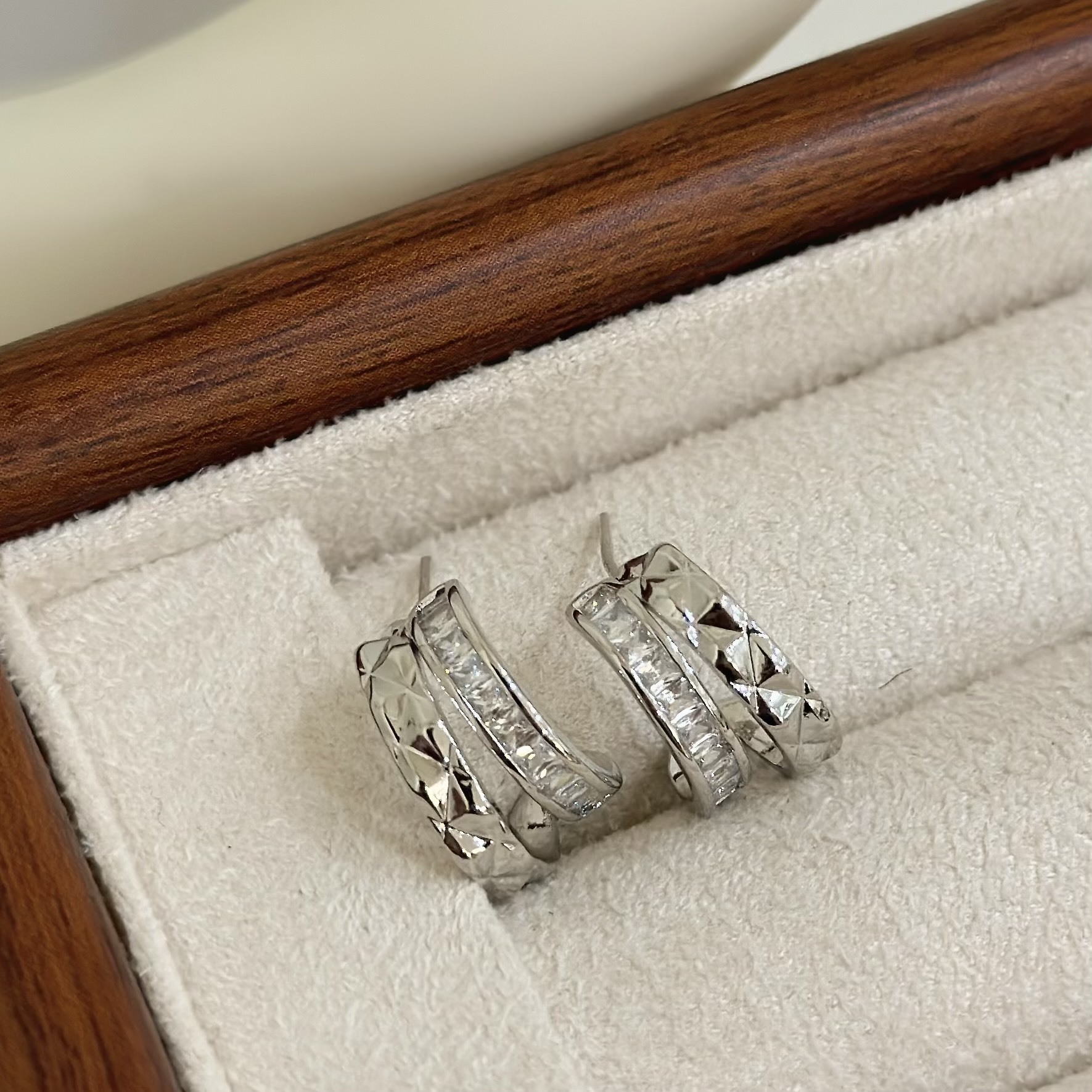 B477鋯石切割雙層C字圈