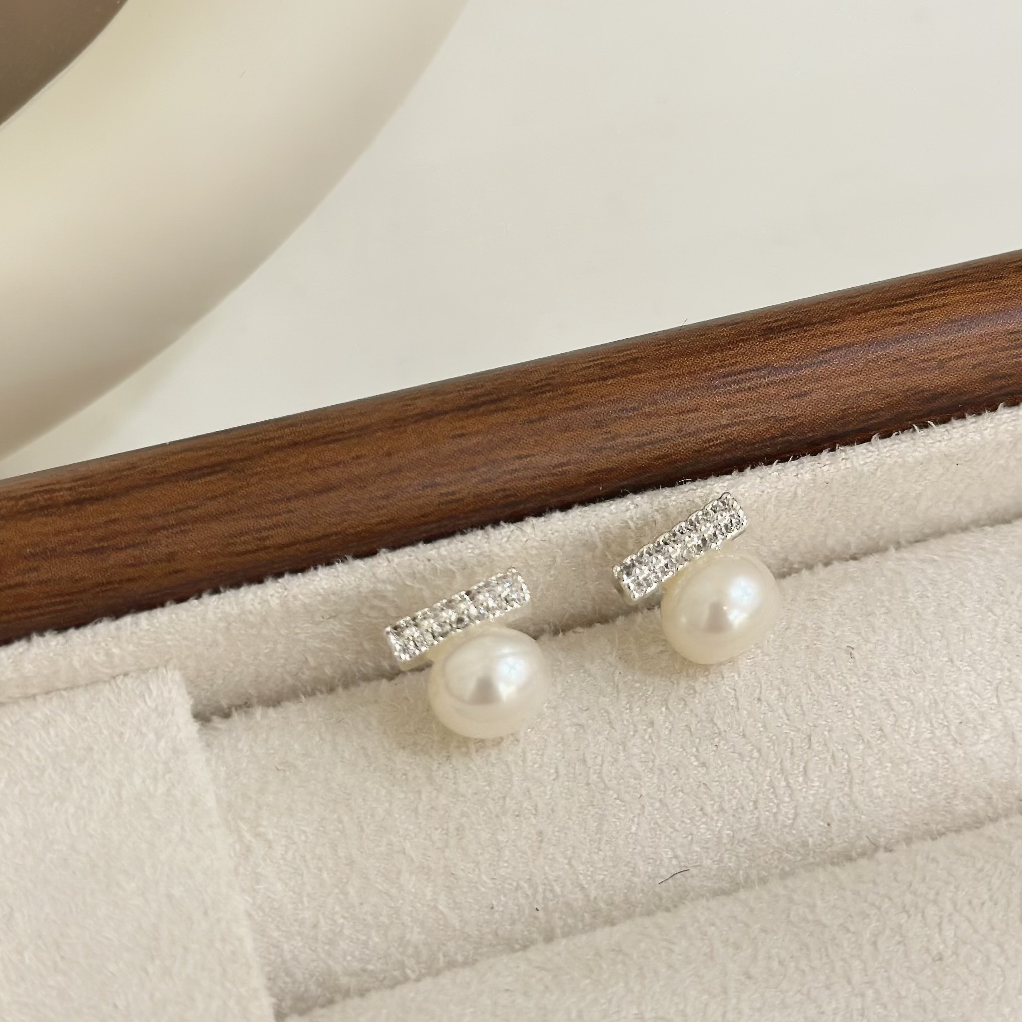 B480排鑽一字珍珠耳針