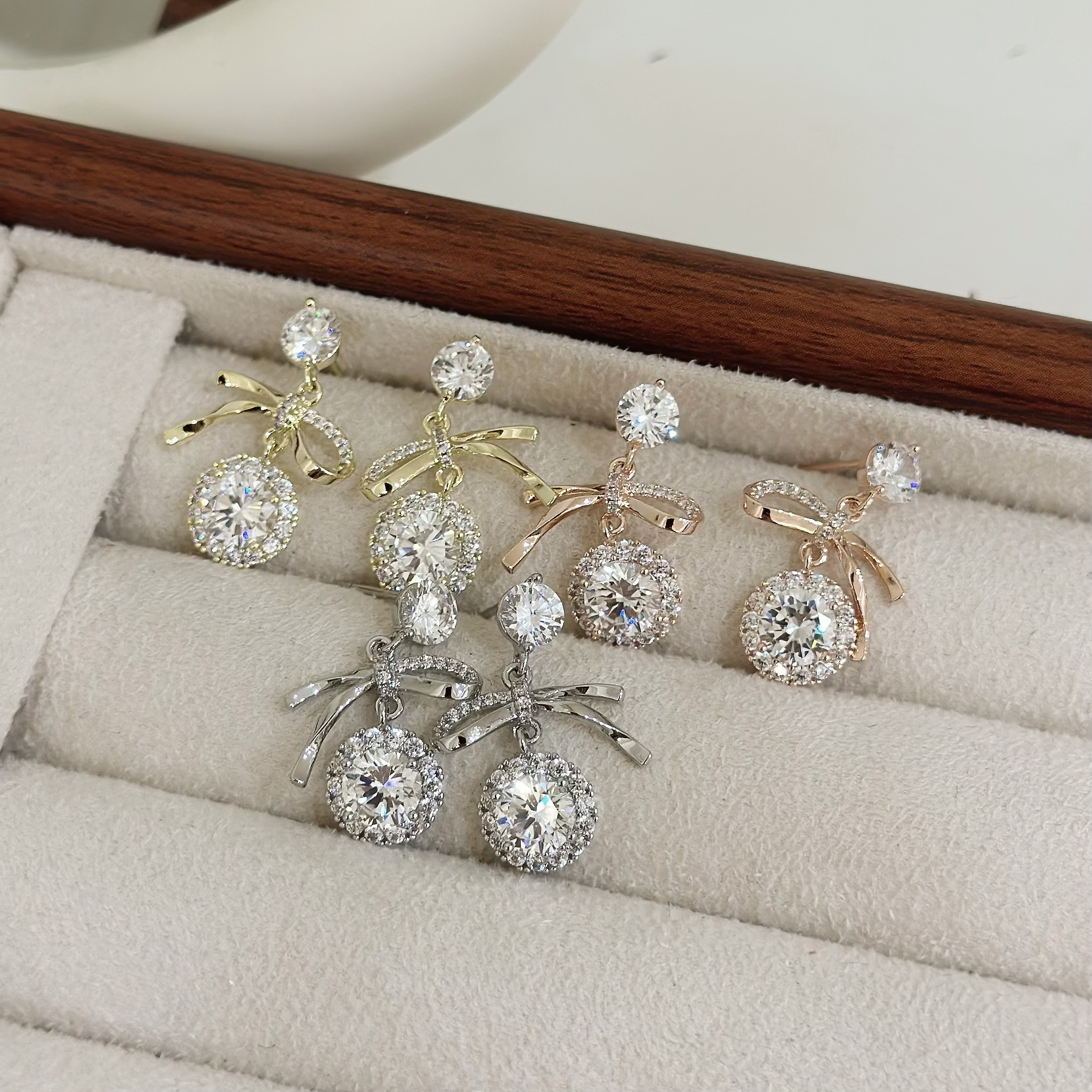 B244圓鑽蝴蝶結垂吊