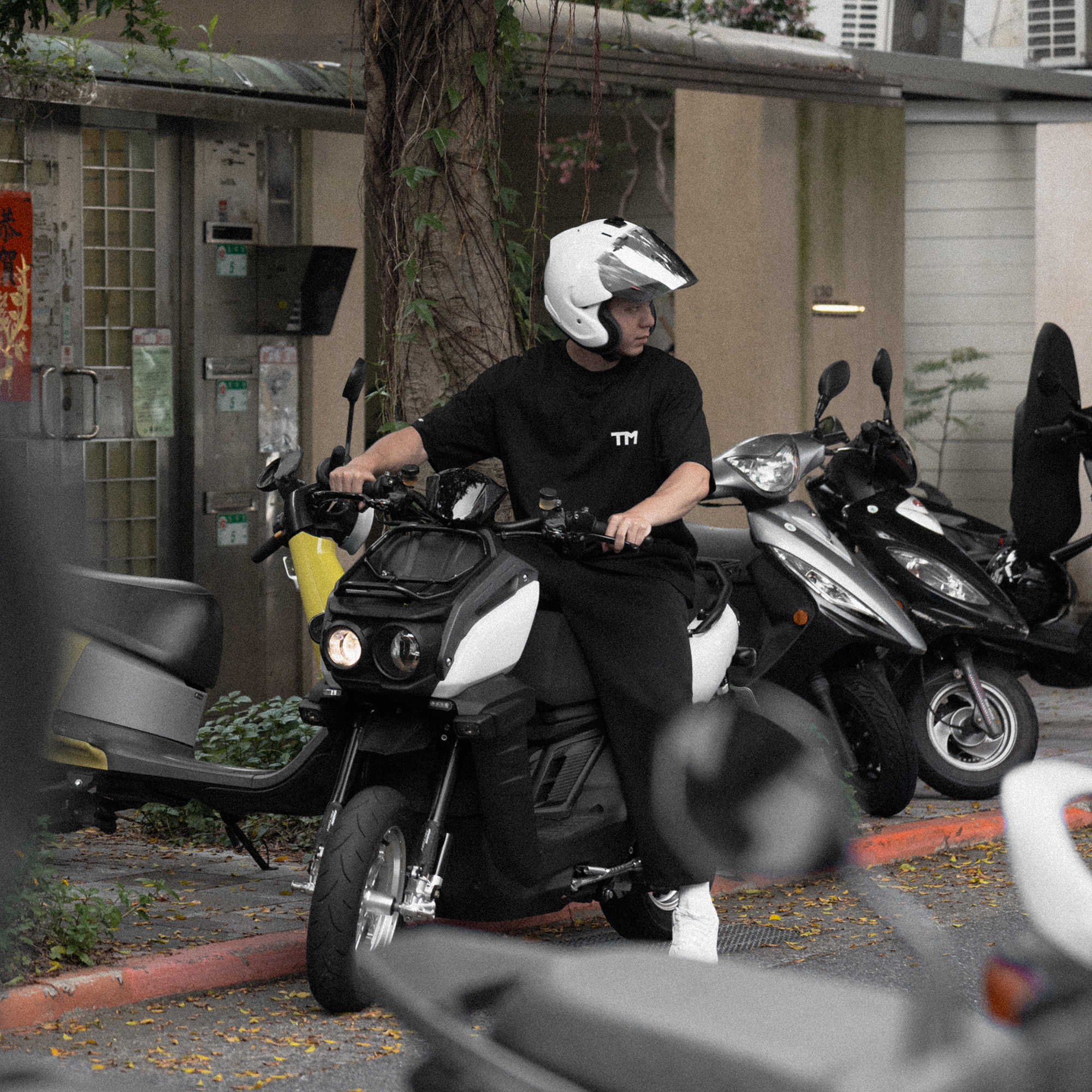 ｜“Basic T-Shirt Black“｜