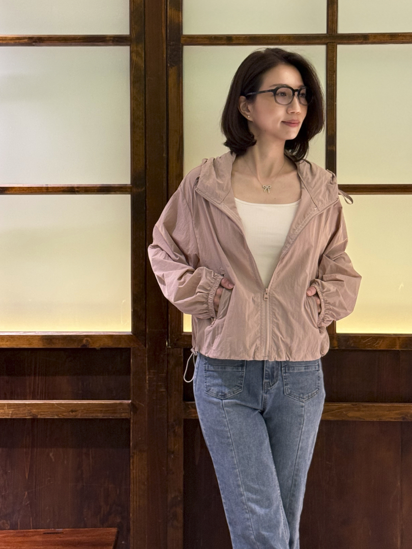 夏天的溫柔後盾｜抽繩輕感連帽外套