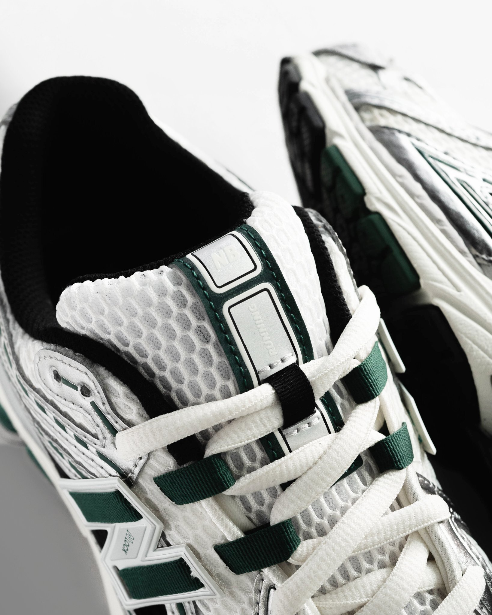 (預訂) New Balance 1906R - M1906REU