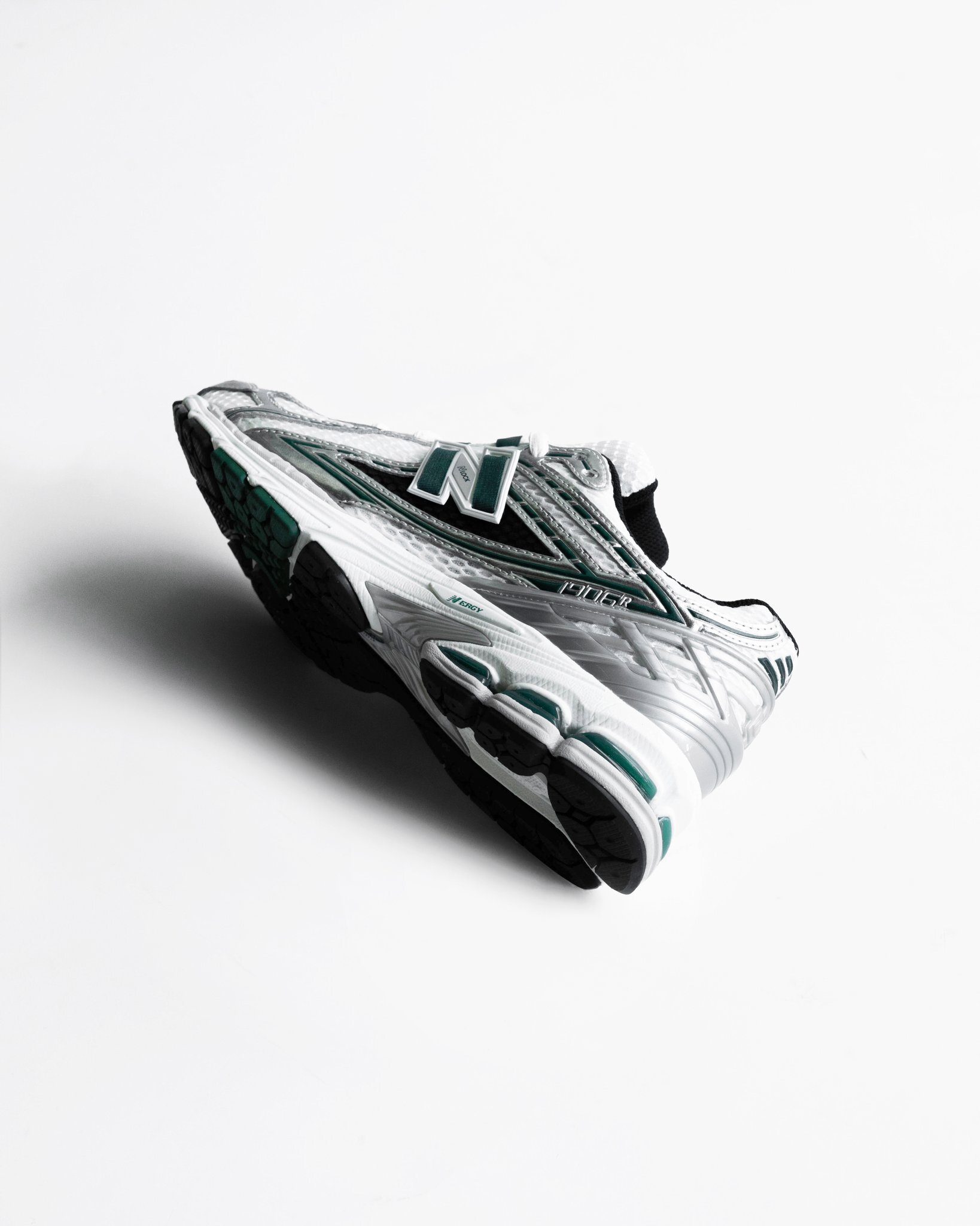 (預訂) New Balance 1906R - M1906REU