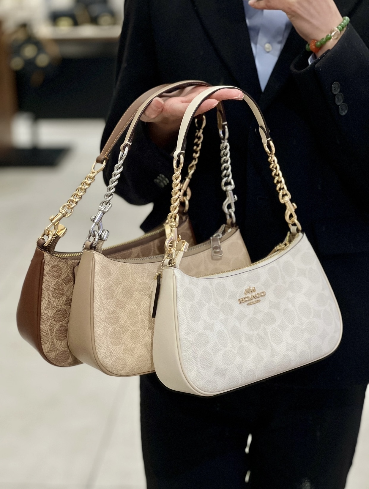 【預訂】Coach Teri Shoulder Bag