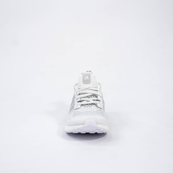 adidas gazelle silver green womens adidas ULTRABOOST 22 Running Shoes | Triple White