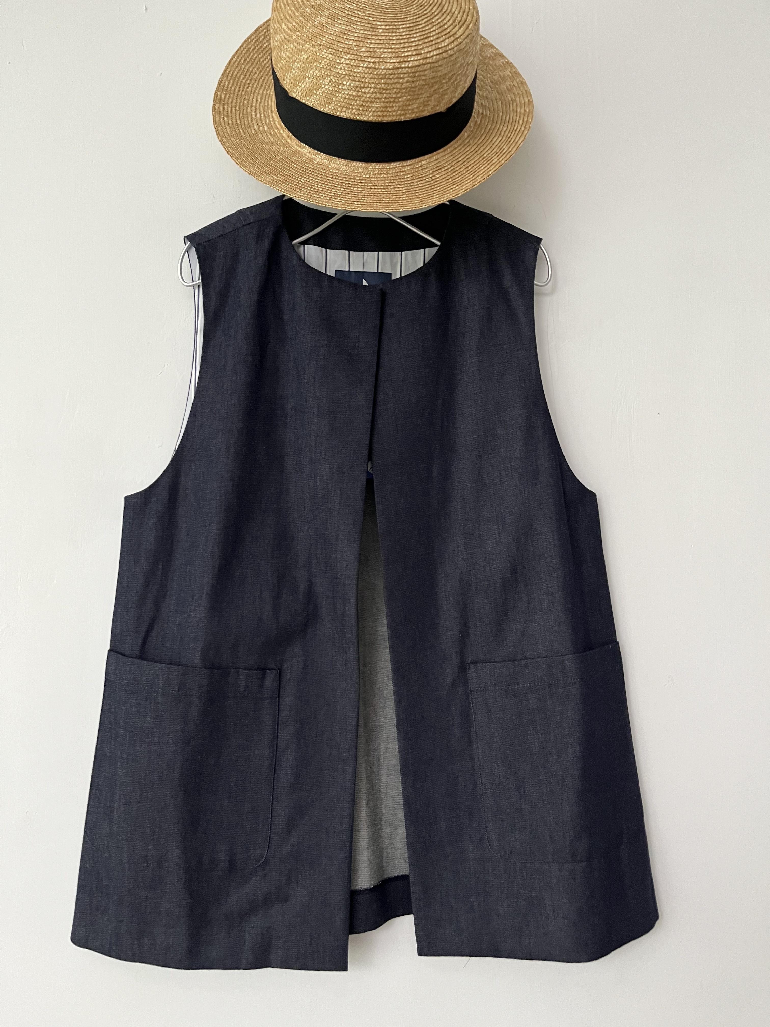 日本製藍色牛仔薄料背心外套