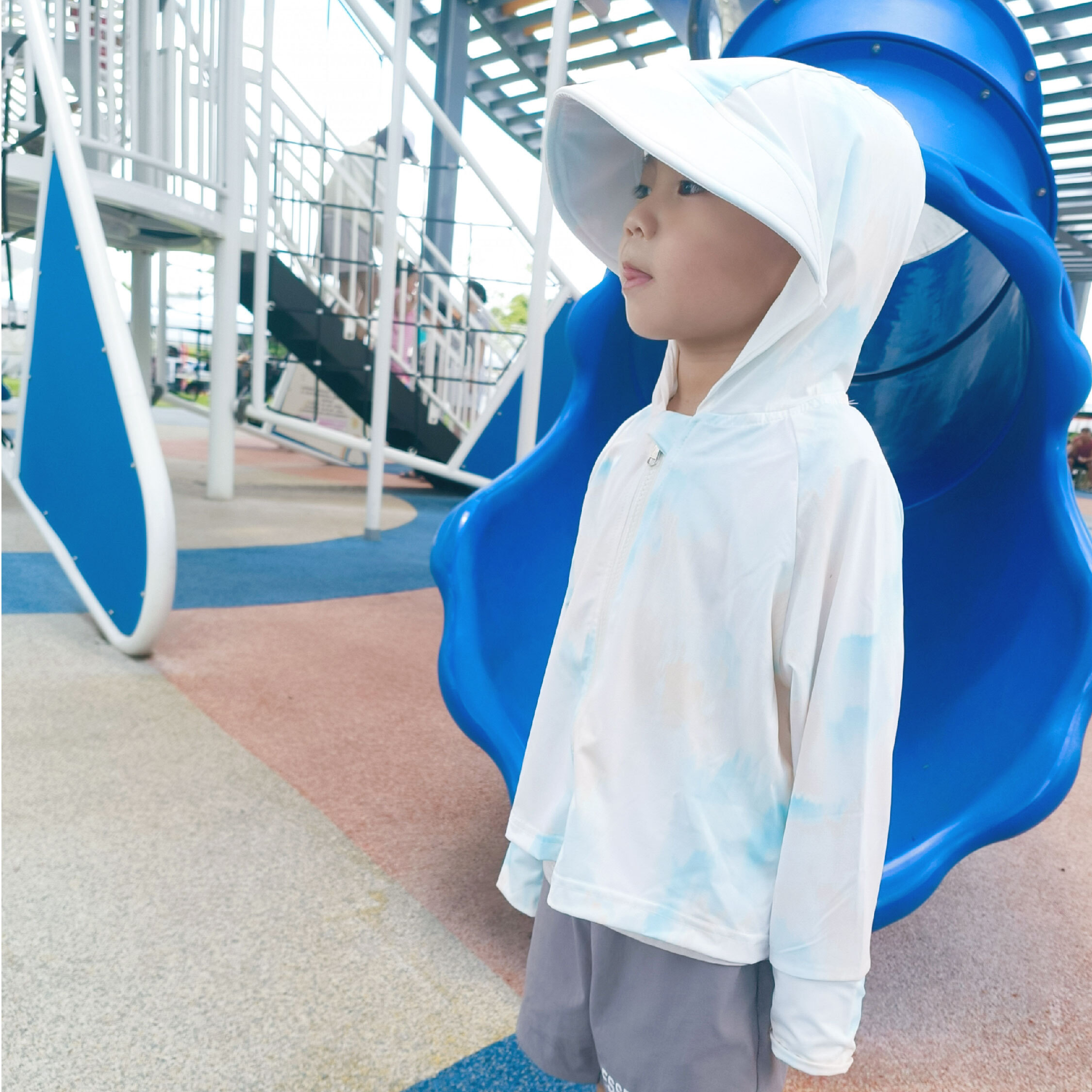 【H50477】炫彩繽紛暈染防曬連帽外套＊二色