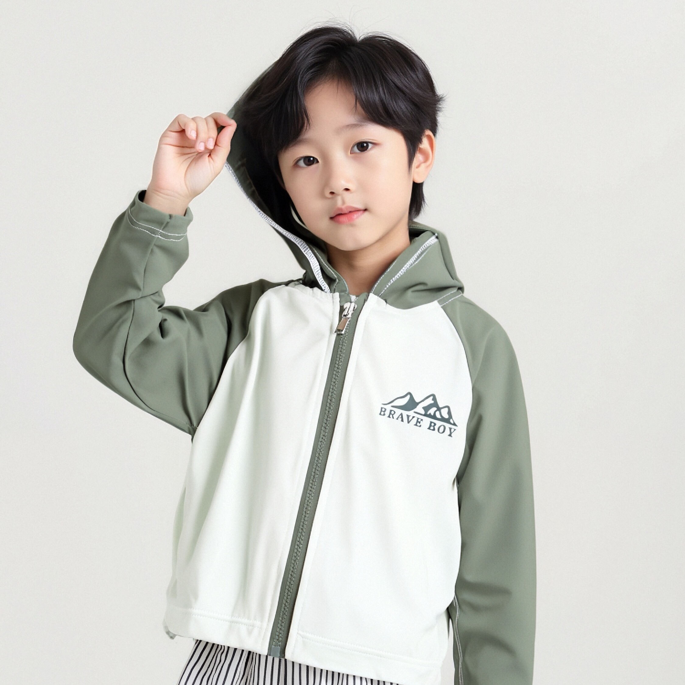 【H50480】潮流字母小山防曬連帽外套＊三色