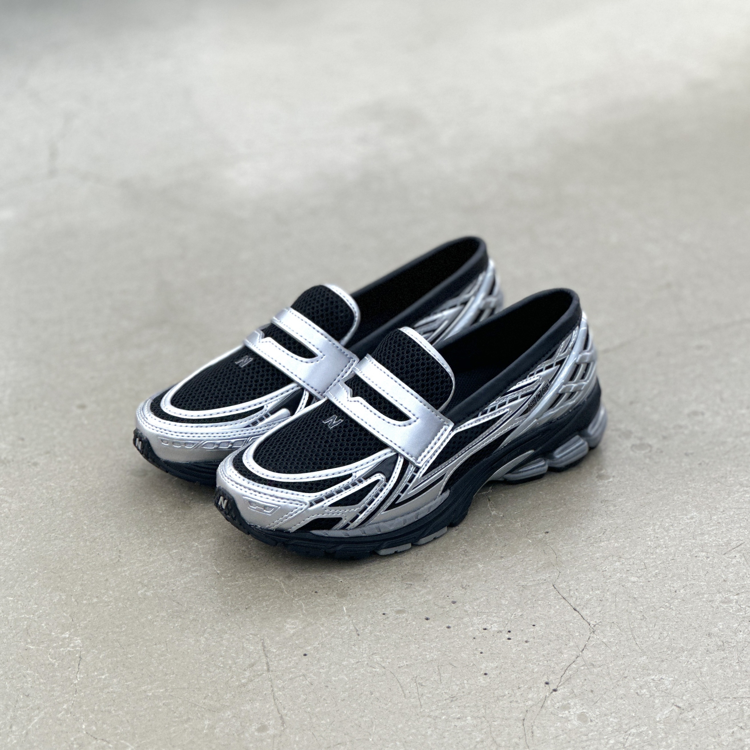 New Balance U1906LOC