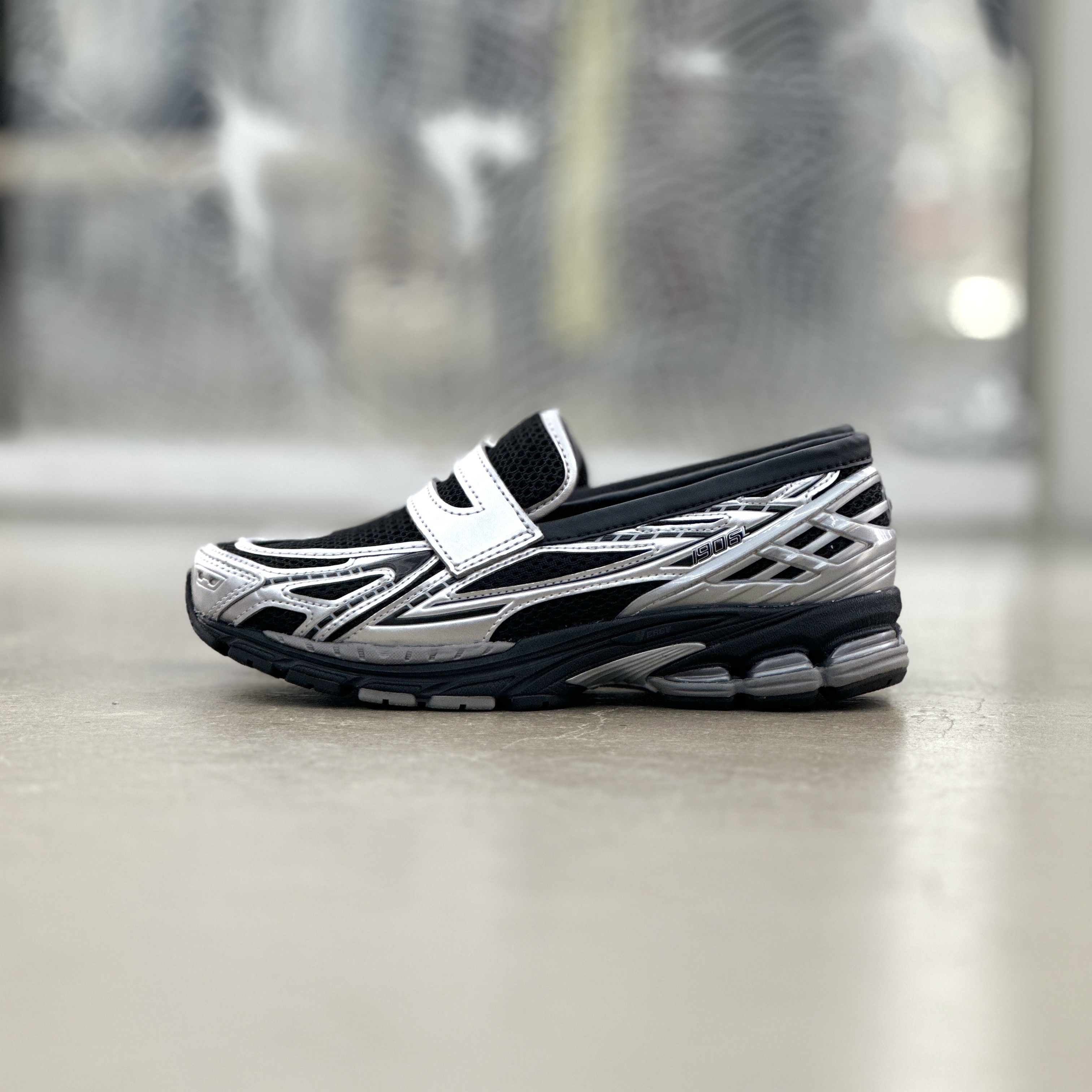 New Balance U1906LOC