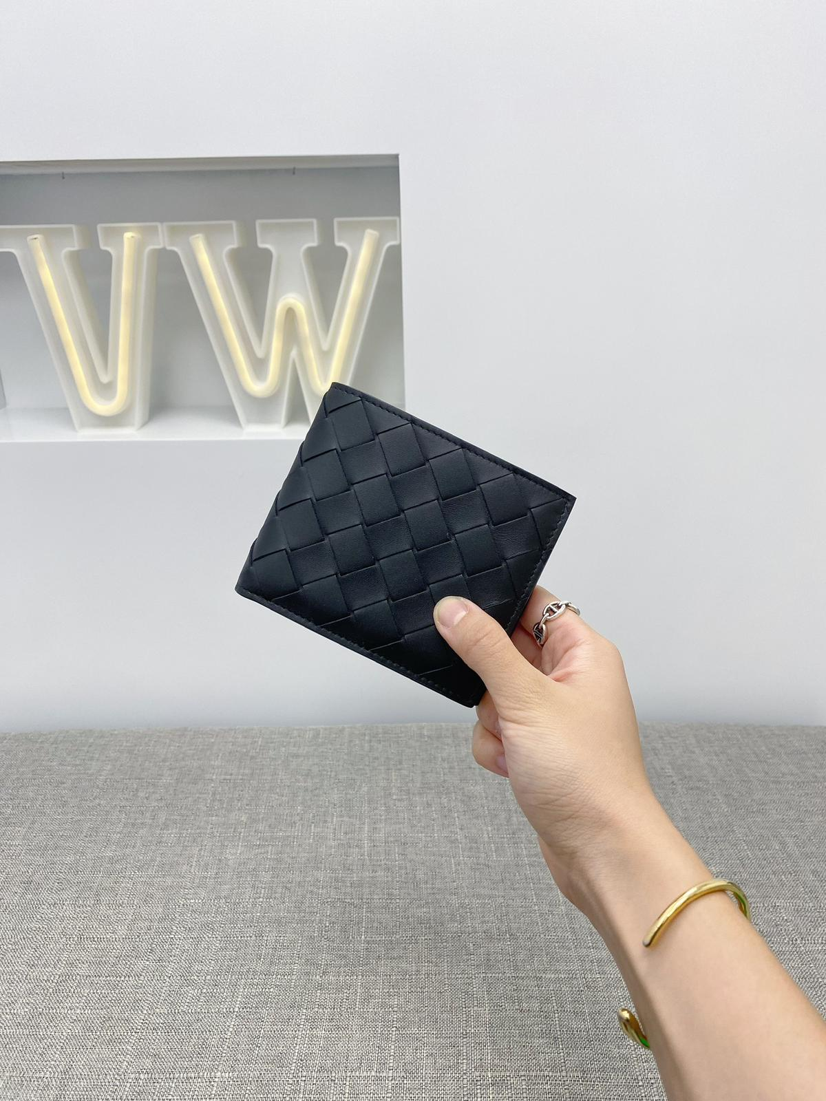 BV Intrecciato Bi-Fold Wallet With Coin Purse