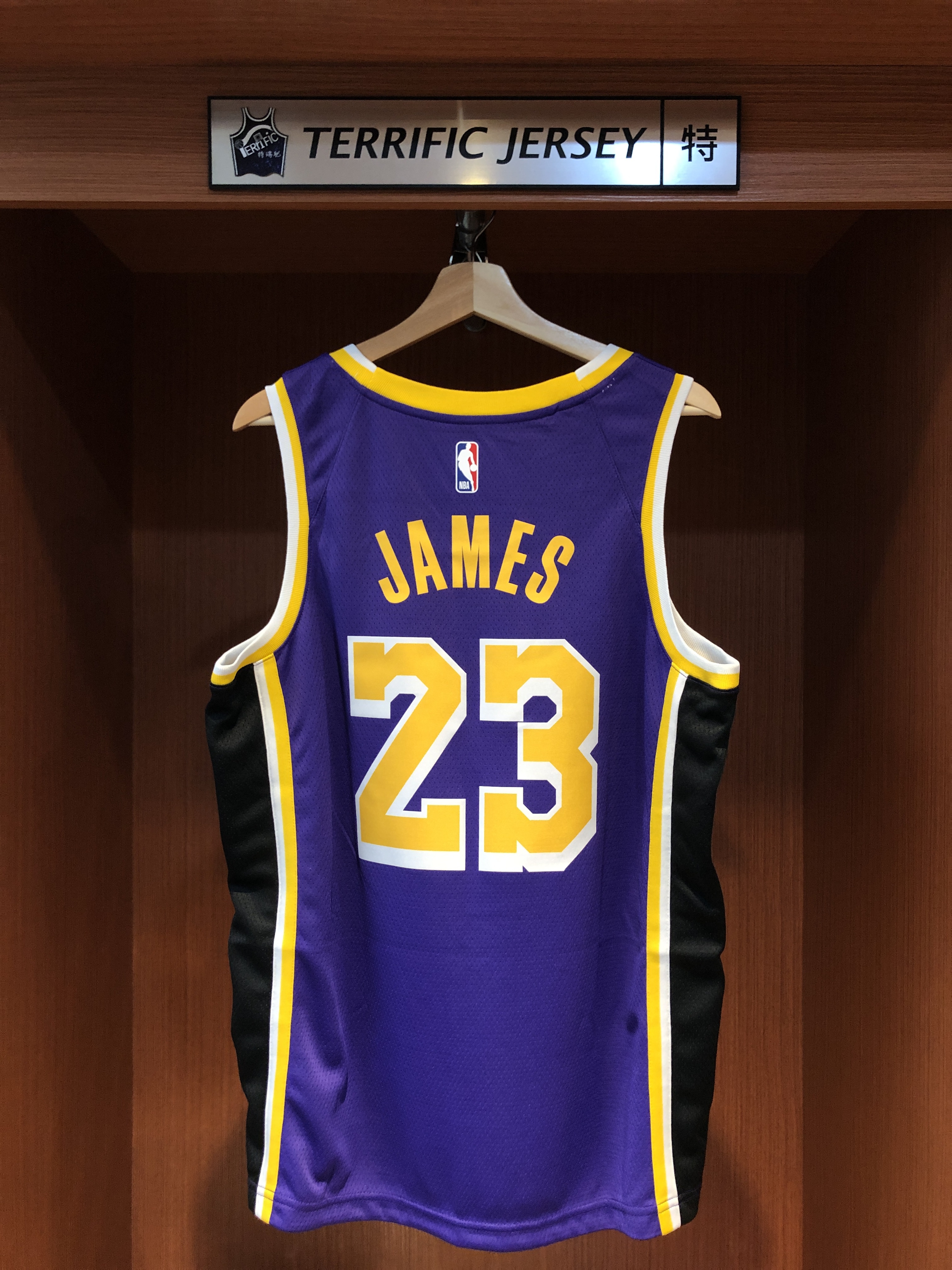 NBA球衣 Lebron James 洛杉磯湖人紫 Statement Nike Swingman 球迷版 熱轉印 含贊助商標 全新