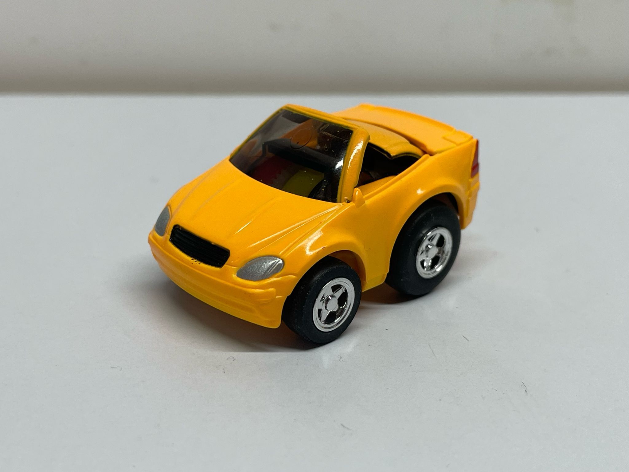 CHORO Q MERCEDES BENZ SLK YELLOW