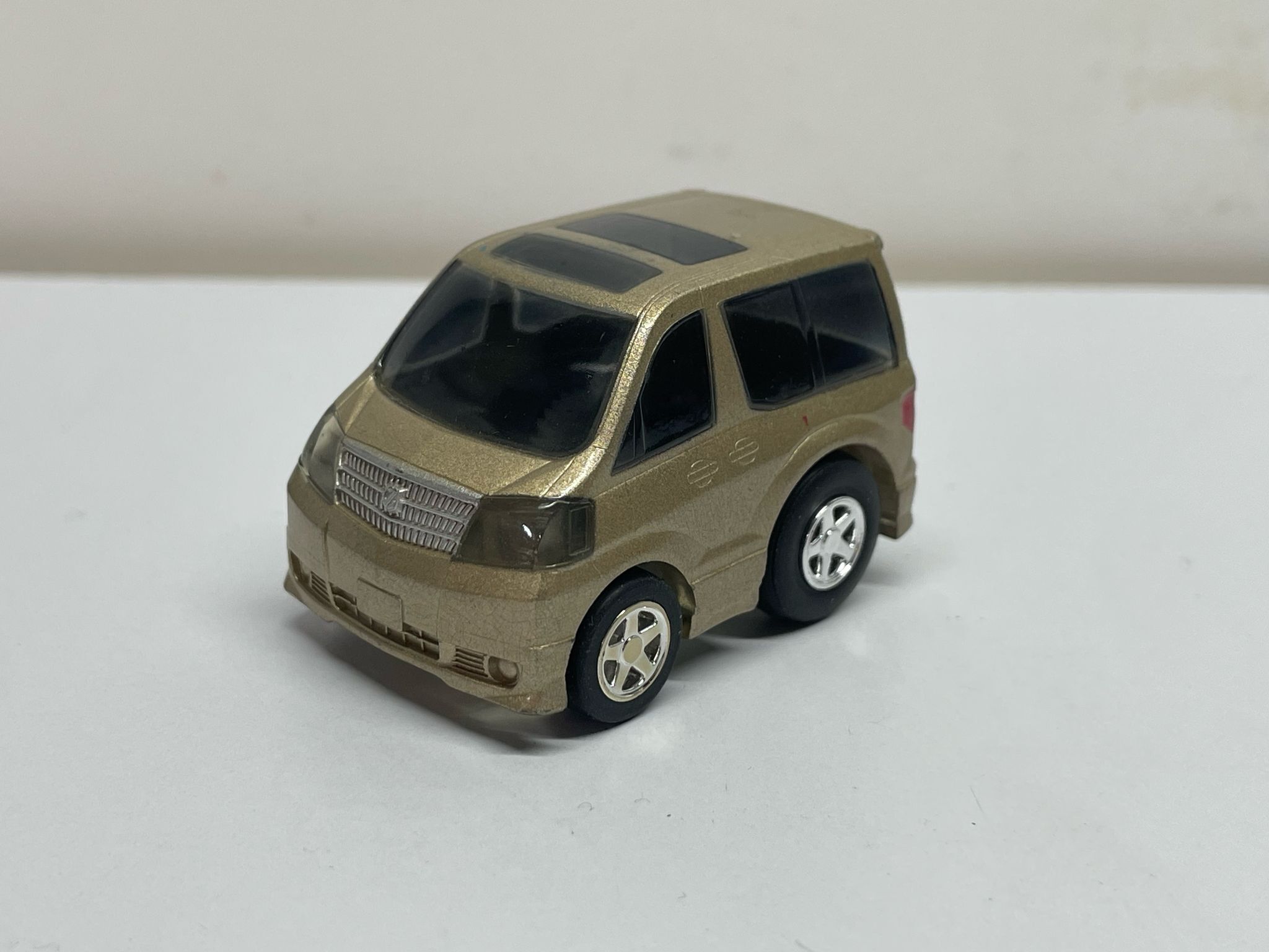 CHORO Q TOYOTA ALPHARD GOLD