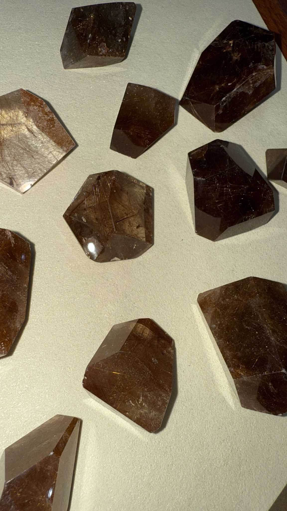 1 AGZ51 RAW BRONZE RUTILE (RANDOM) (PO)