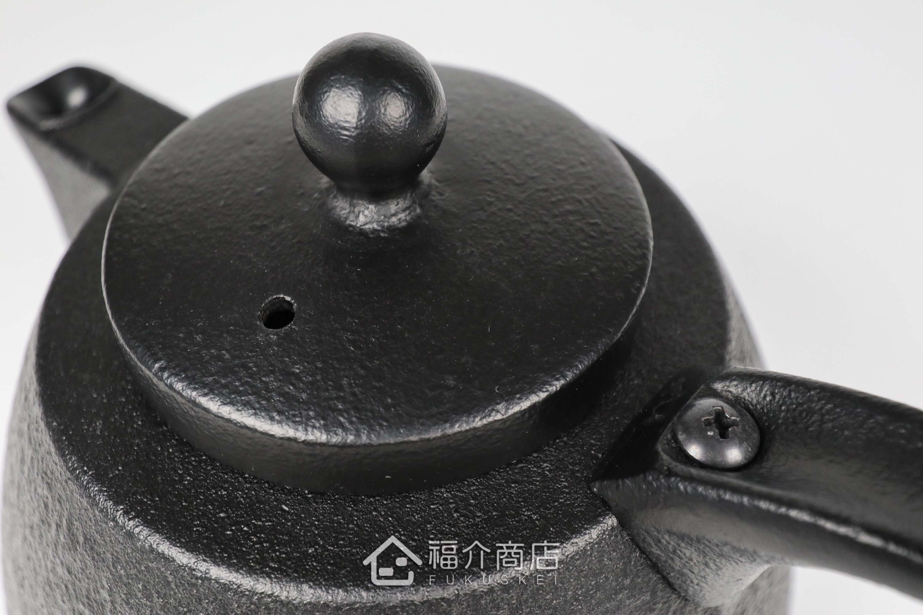 煮咖啡製作手沖咖啡用的鑄鐵壺