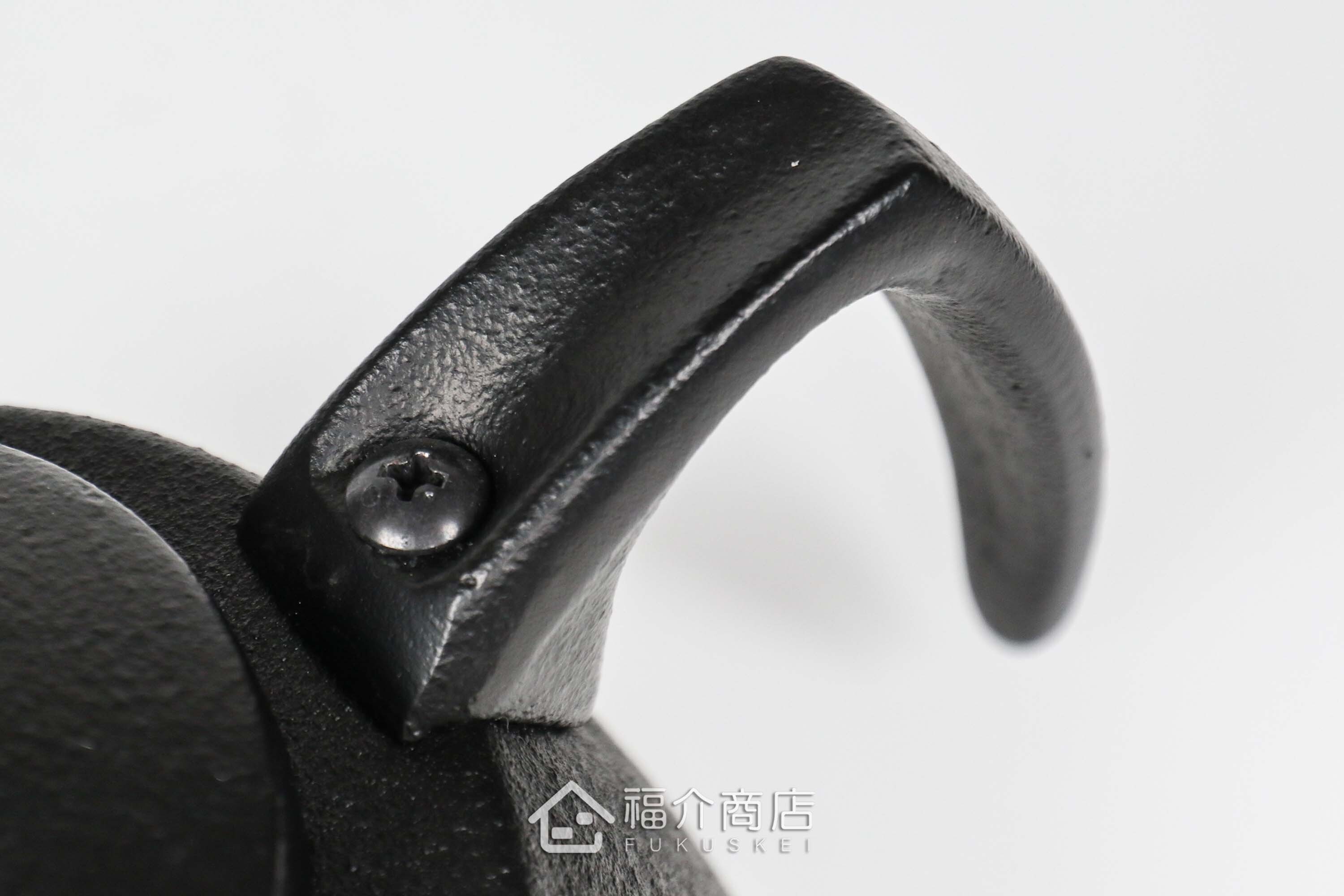 煮咖啡製作手沖咖啡用的鑄鐵壺