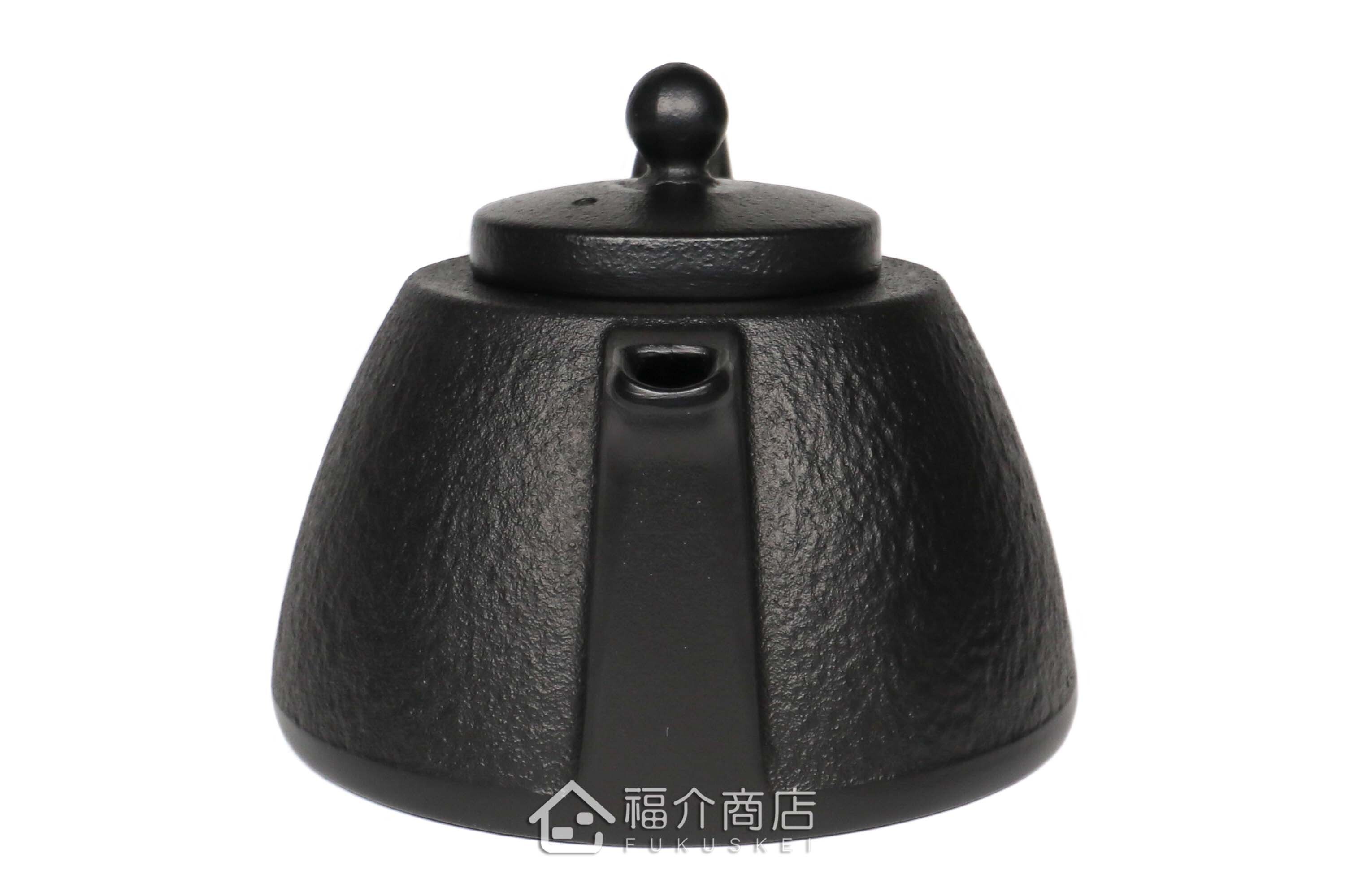 煮咖啡製作手沖咖啡用的鑄鐵壺