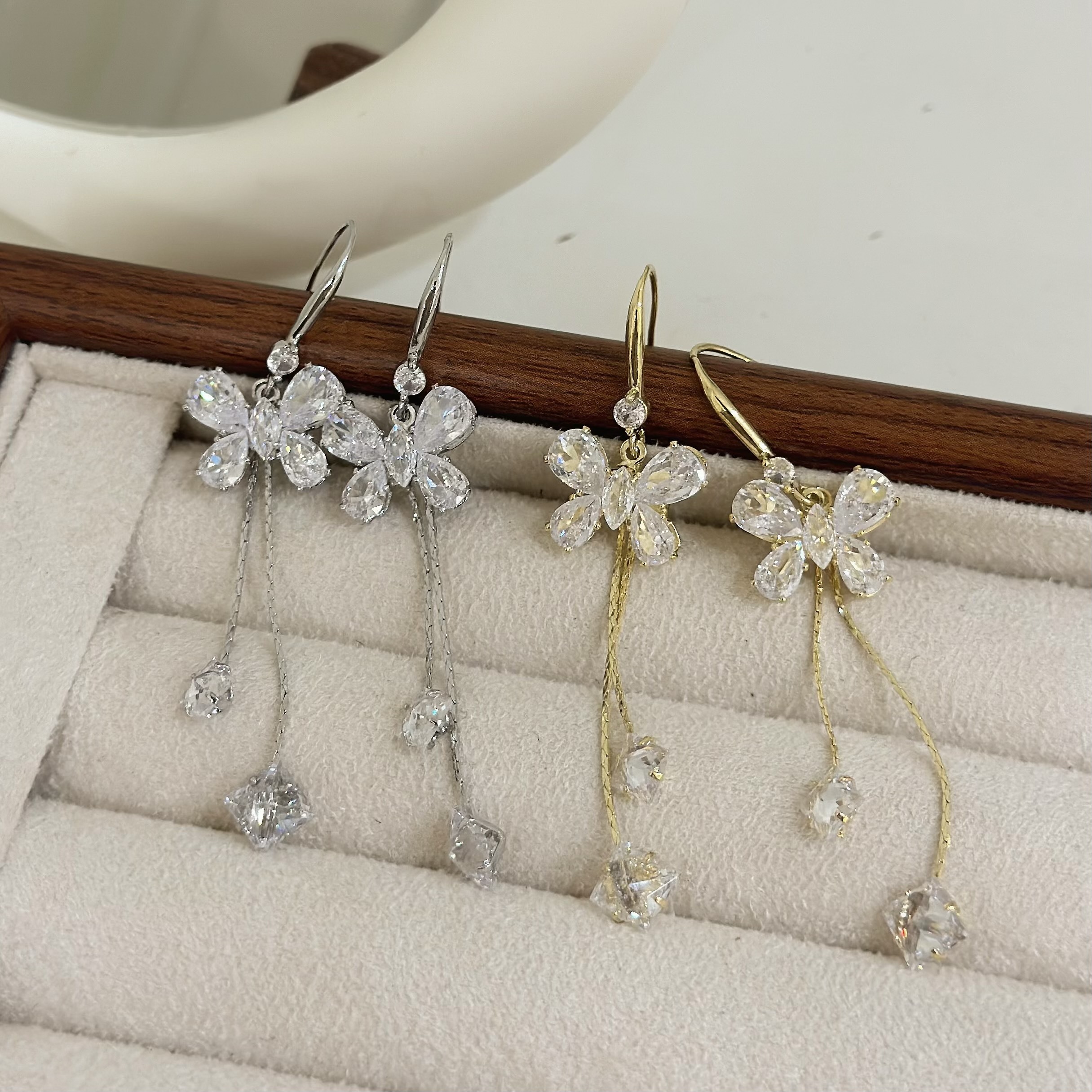 B515鋯石蝴蝶方鑽垂吊