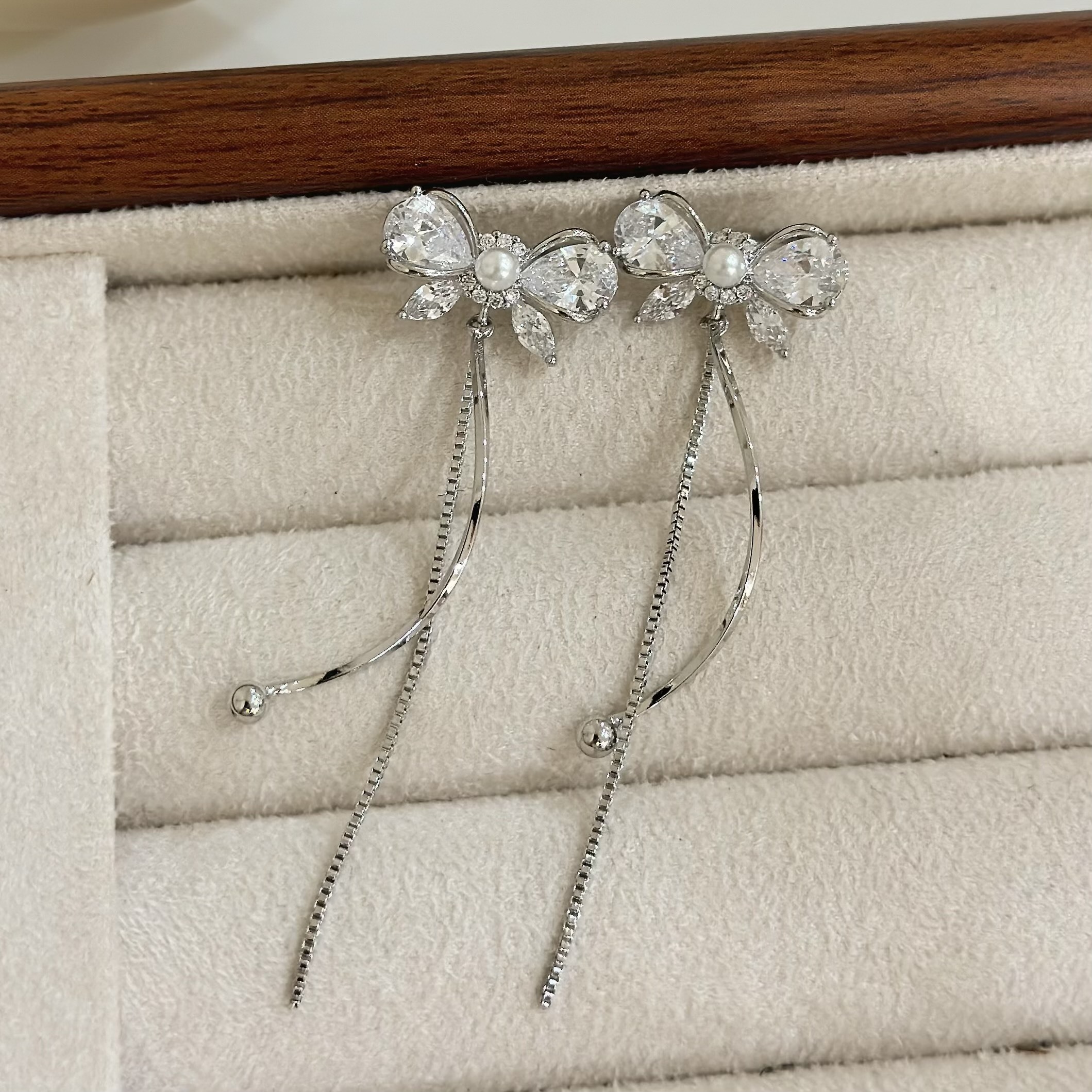 B226鋯石珍珠蝴蝶結波浪垂吊