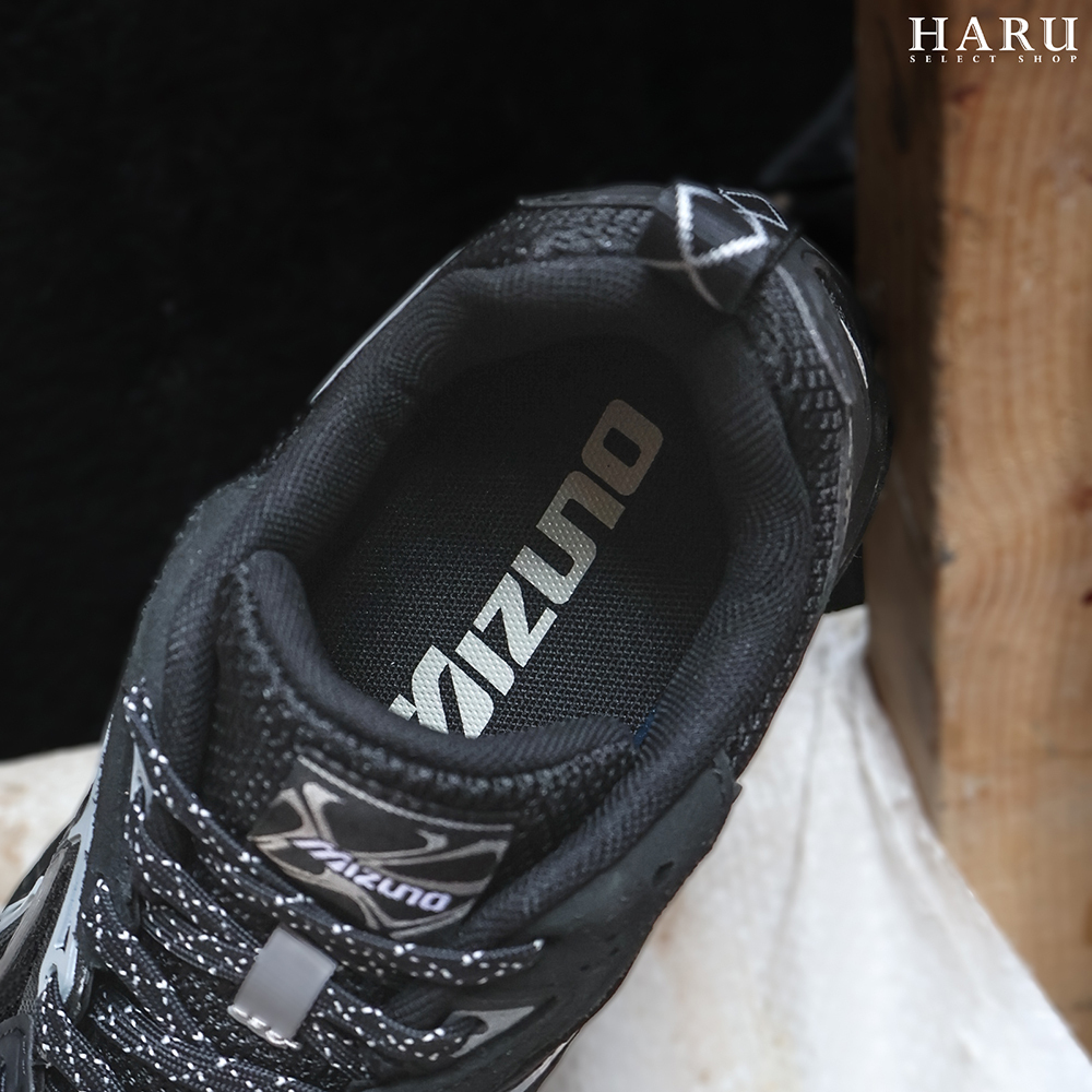 黑白山水 MIZUNO 美津濃排球鞋Wave Lightning Z8 Mid 男鞋白藍中筒輕量