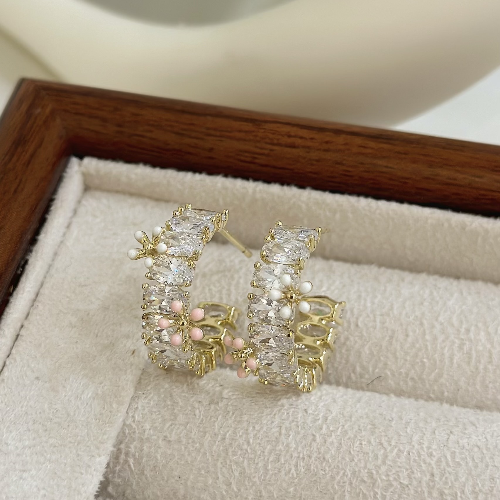 B528鋯石排鑽花朵C字圈