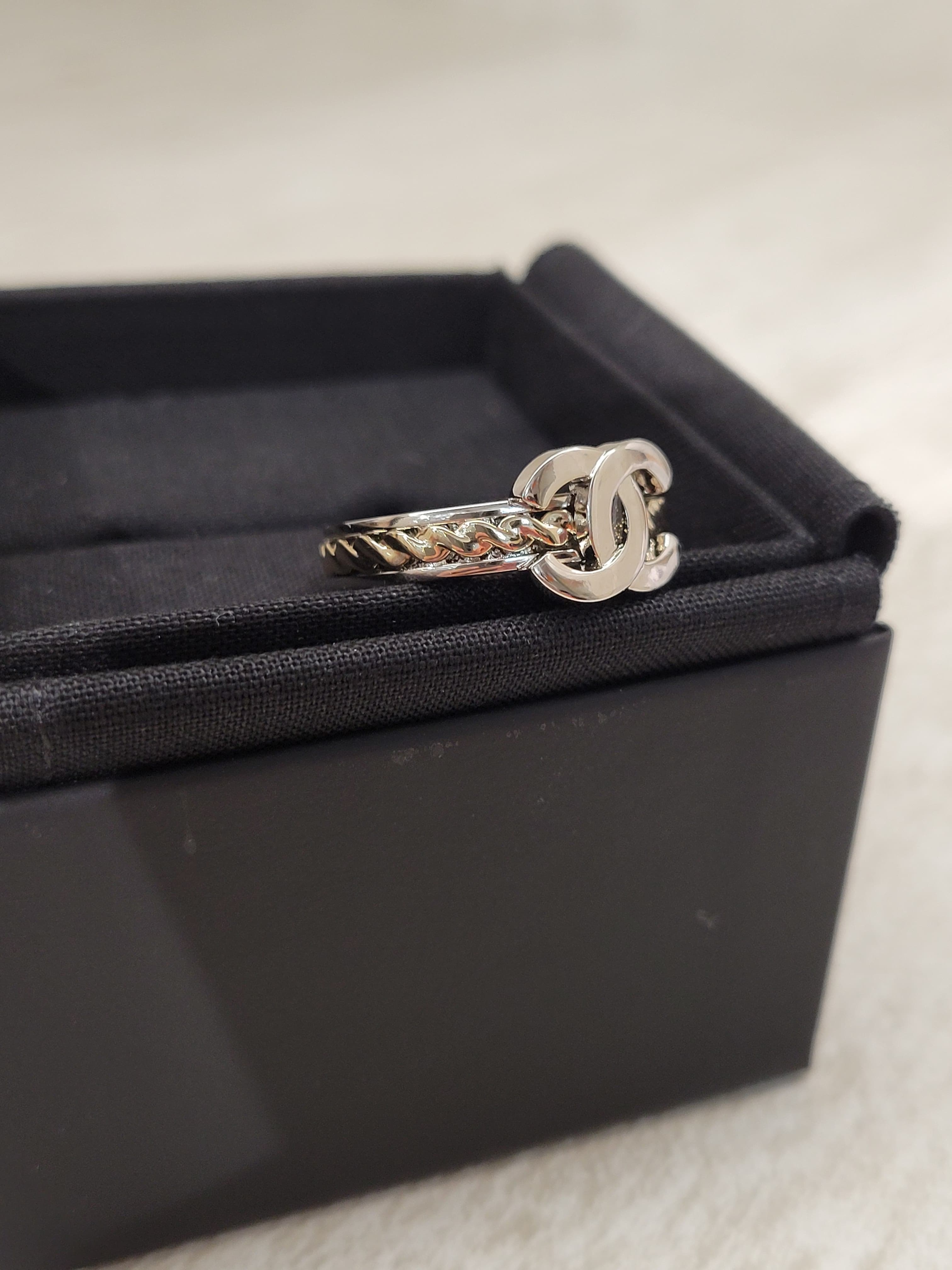 CHANEL ABG128 RING SILVER AND GOLD COLOR