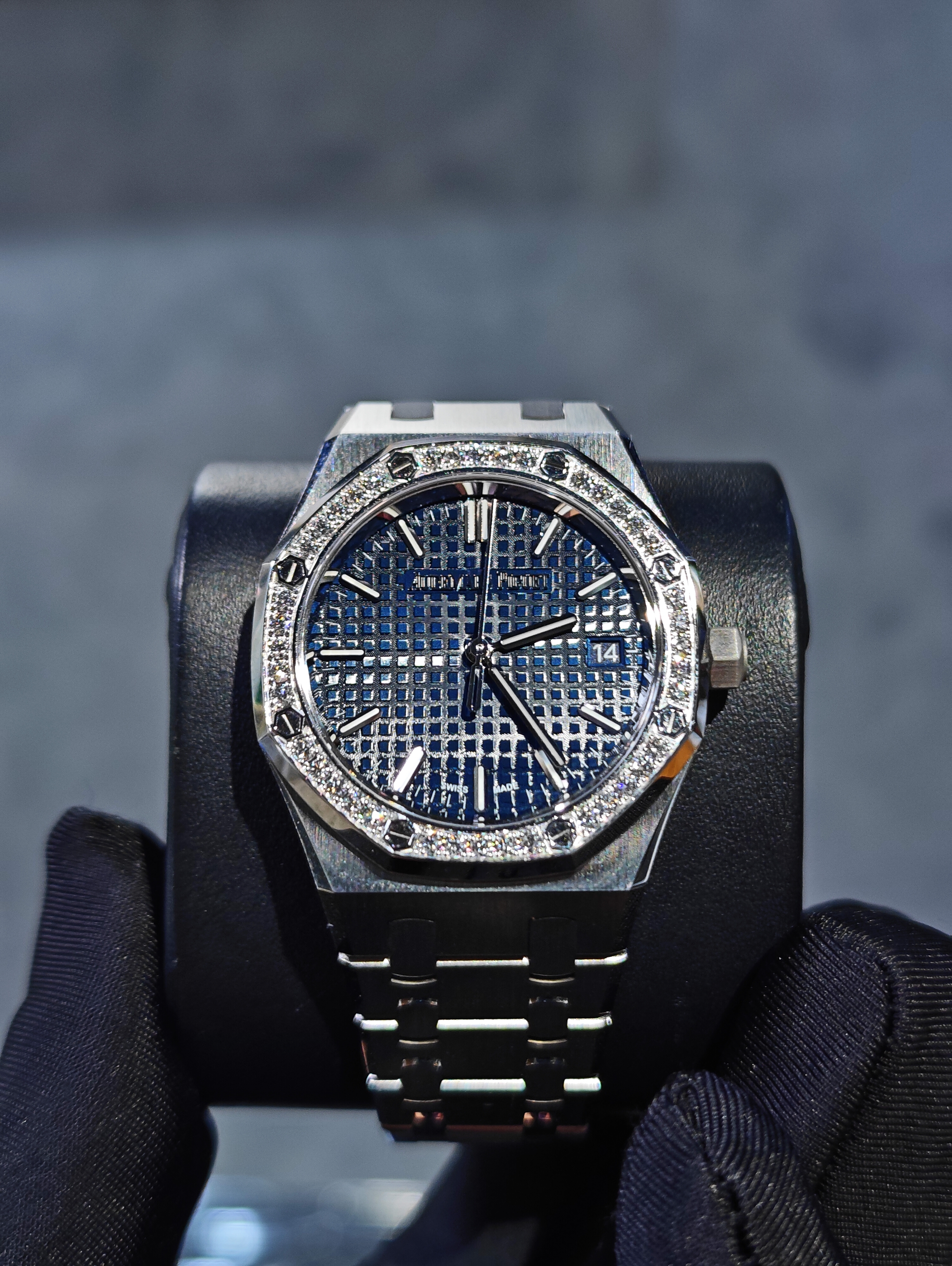 マリアルドマン　August Titan Blue Patek Philippe World Time 