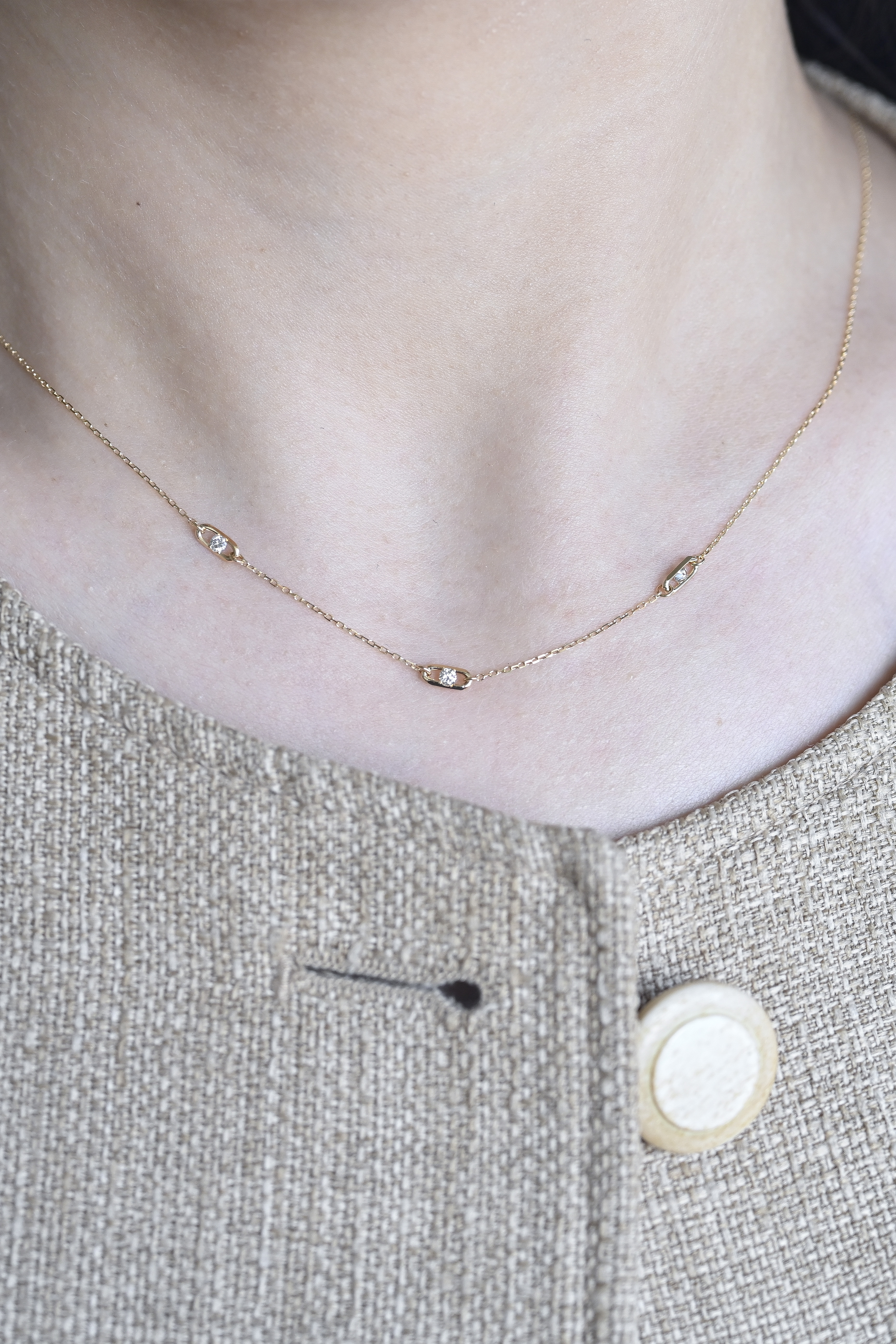 18K Yellow Gold Three Diamond Necklace