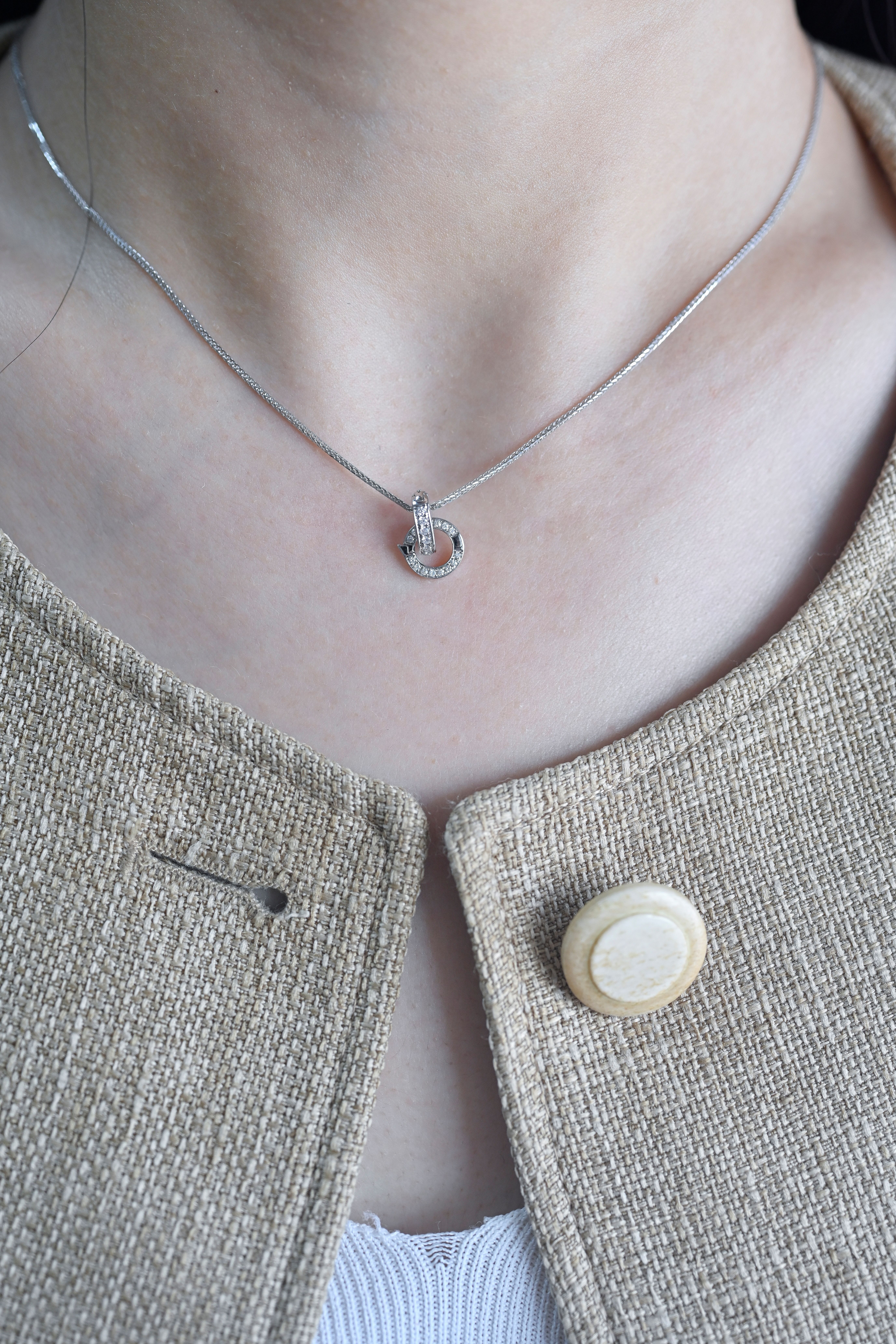 18K MANY WAY Diamond Pendant