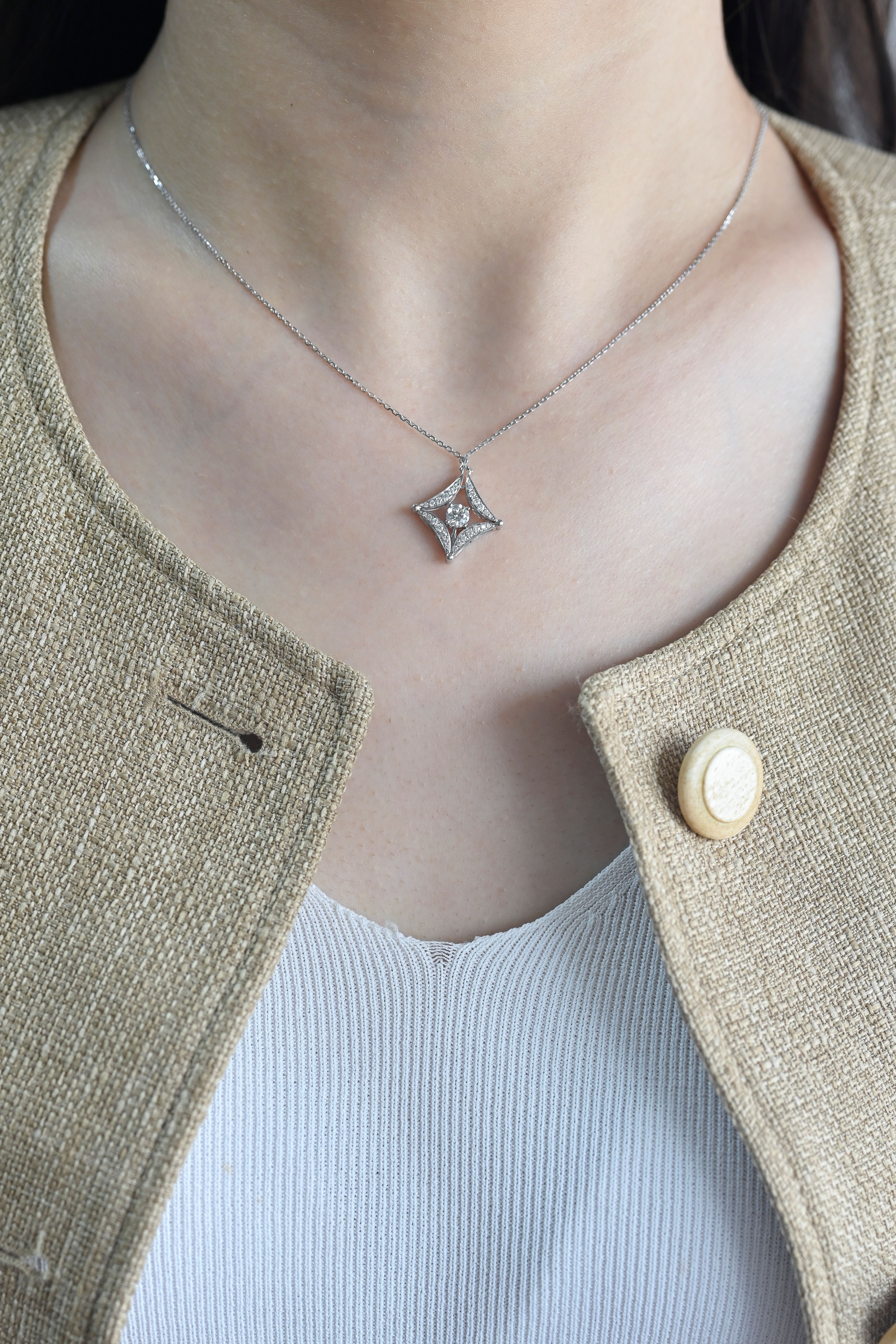 18K Rose Window Diamond Necklace (With GIA)