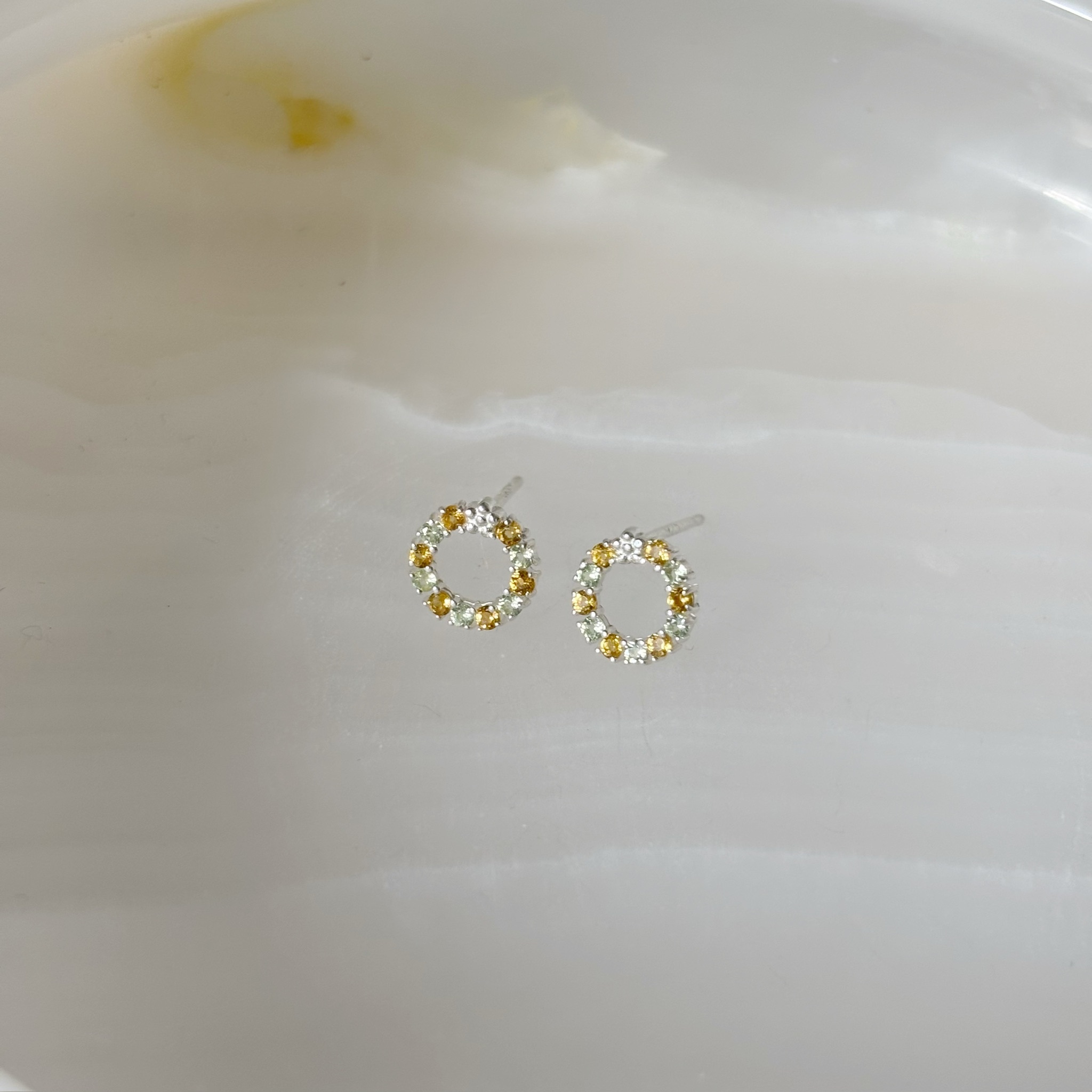 黃綠寶石花圈耳環