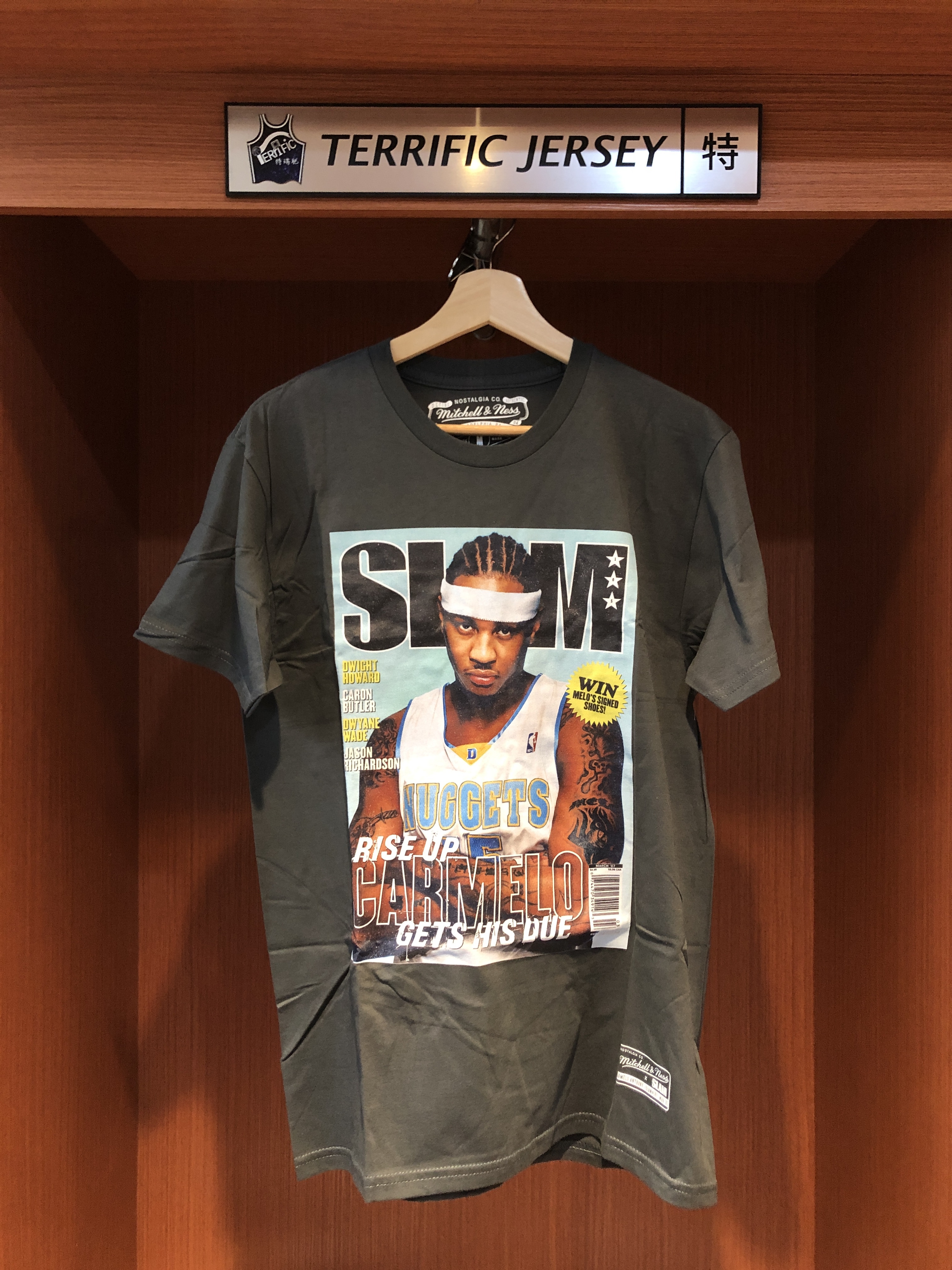 NBA短袖 Carmelo Anthony 丹佛金塊白 雜誌封面 墨綠底 M&N Slam Tee 棉質 全新